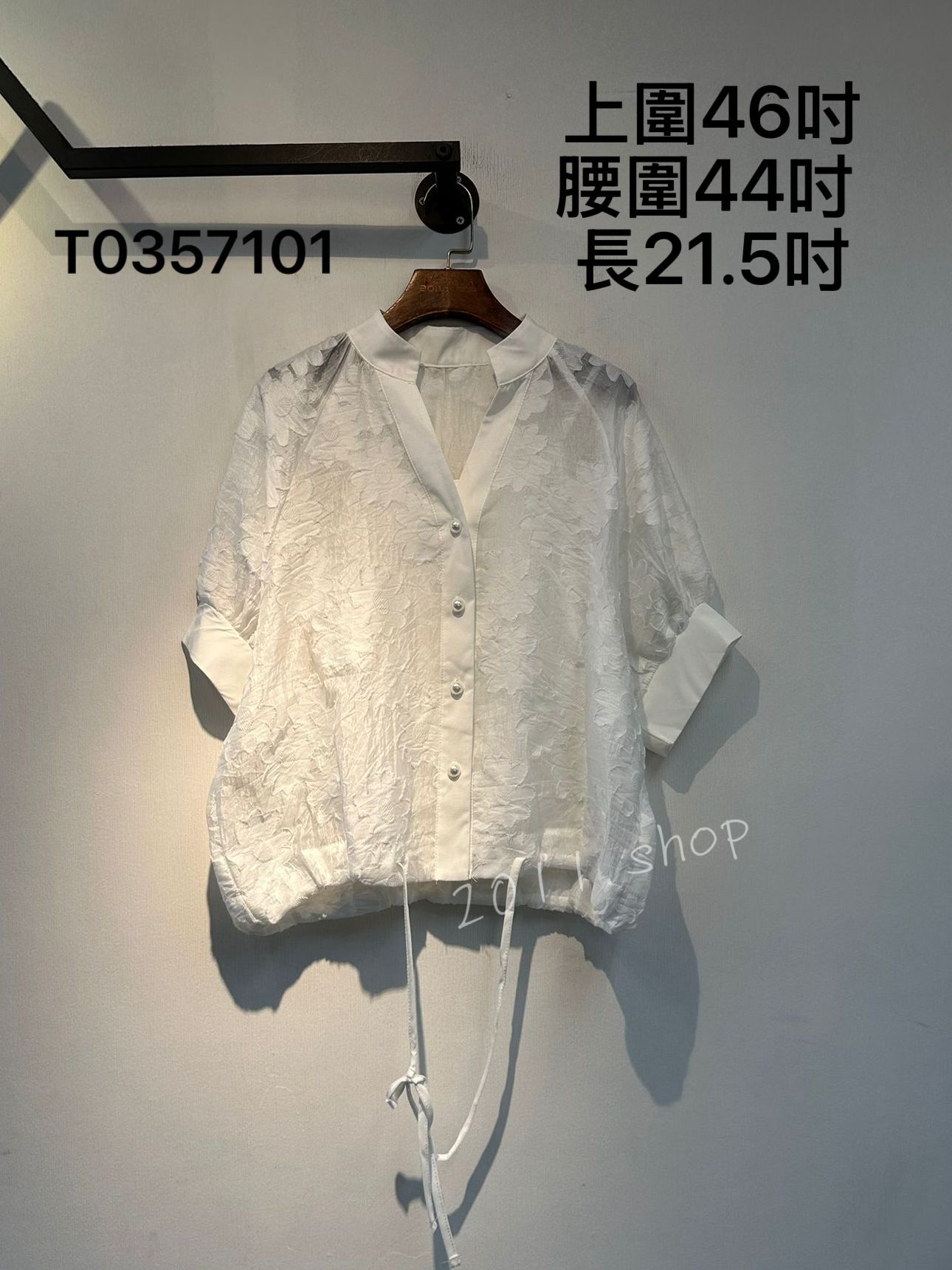 透薄刺繡花前綁帶TOP  上圍46吋 腰圍44吋  長21.5吋  T0357101