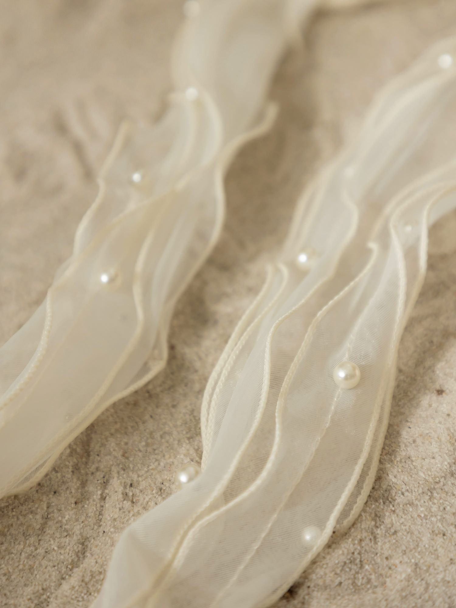 限量蕾絲珍珠捲捲脖圍 (贈品)