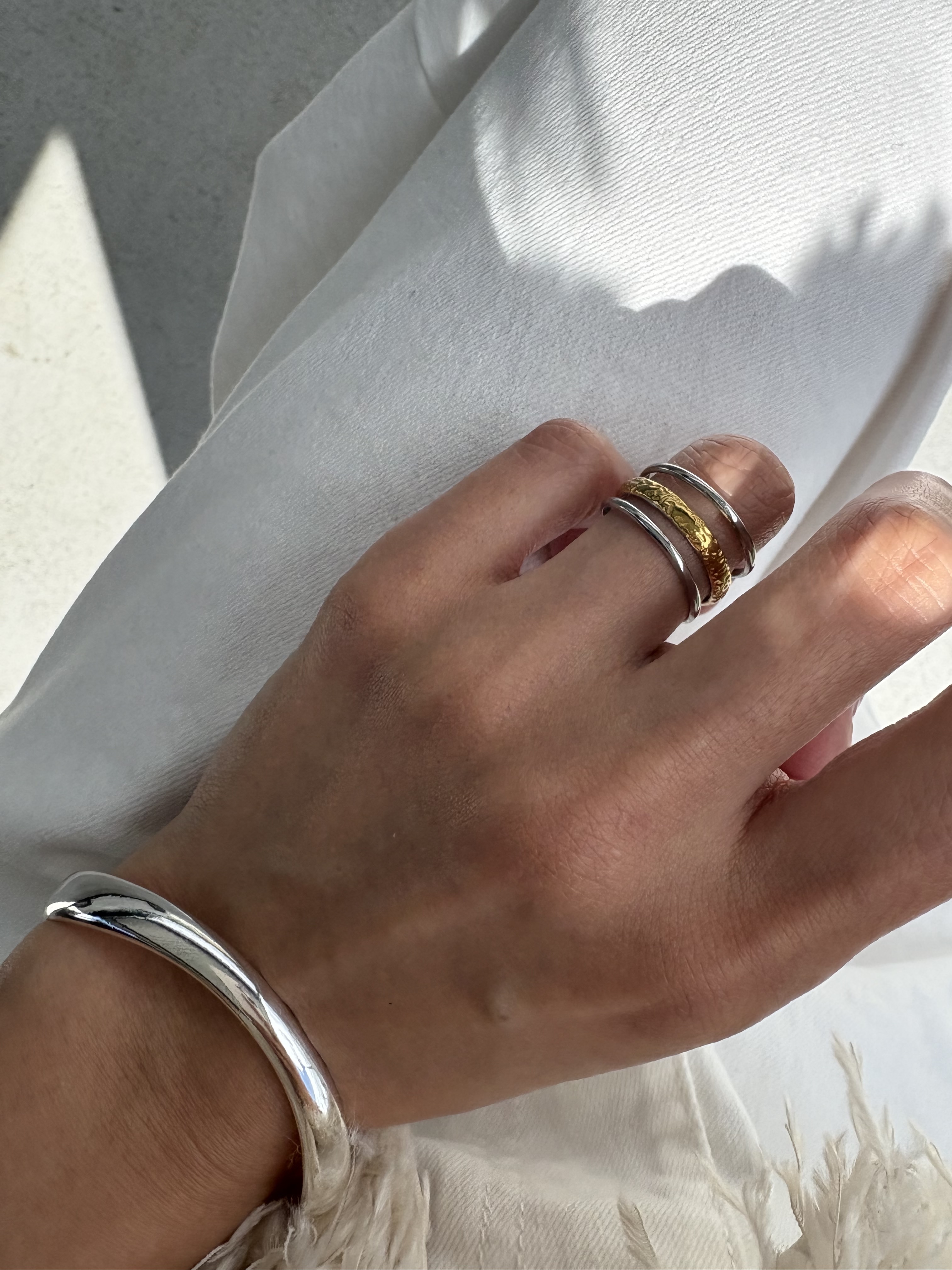 bicolor triple ring