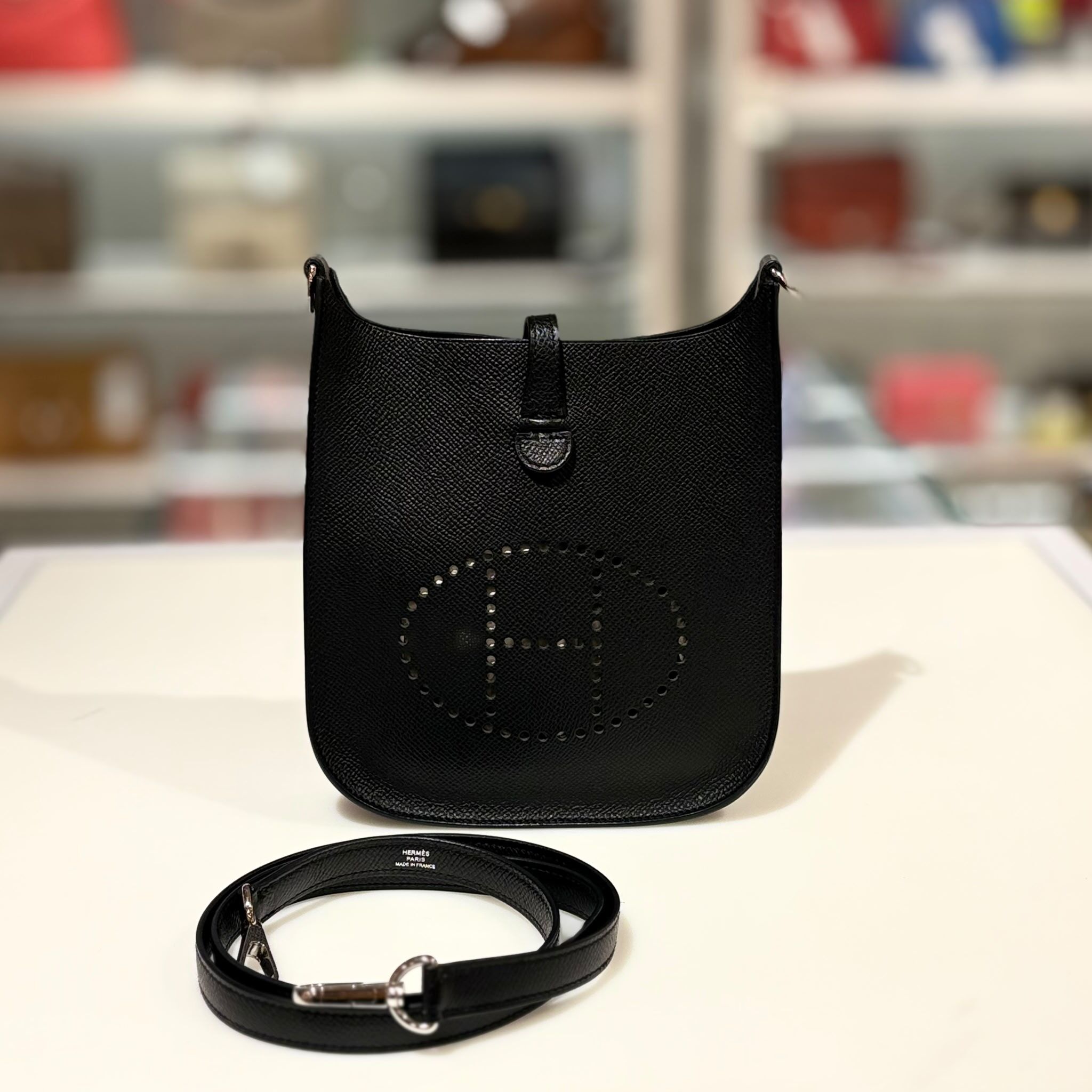 99.9%NEW二手HERMES MINI EVELYNE K 黑色EPSOM皮銀扣 #E16 #香榭站正品