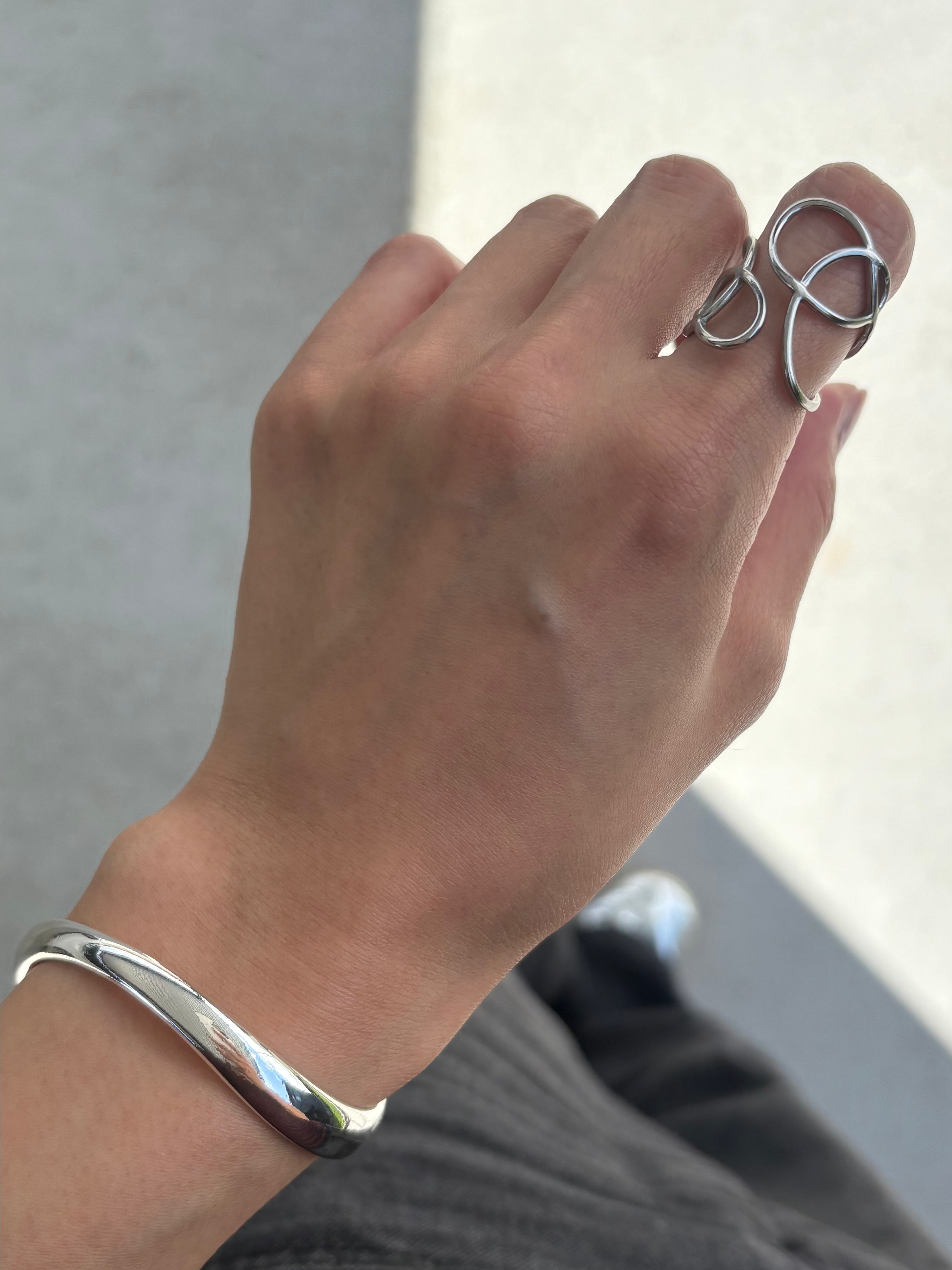 loop art ring
