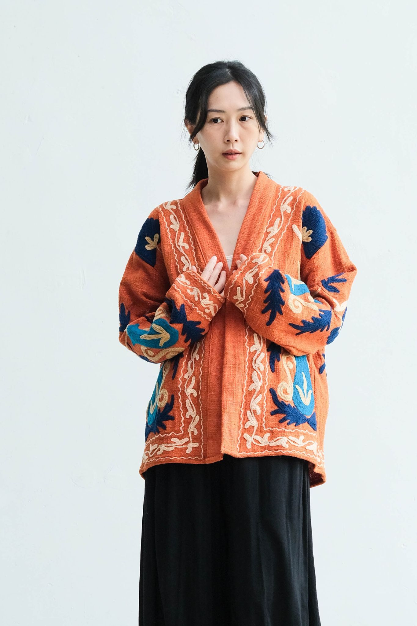 蘇札尼刺繡開襟衫 / 棉麻 橘