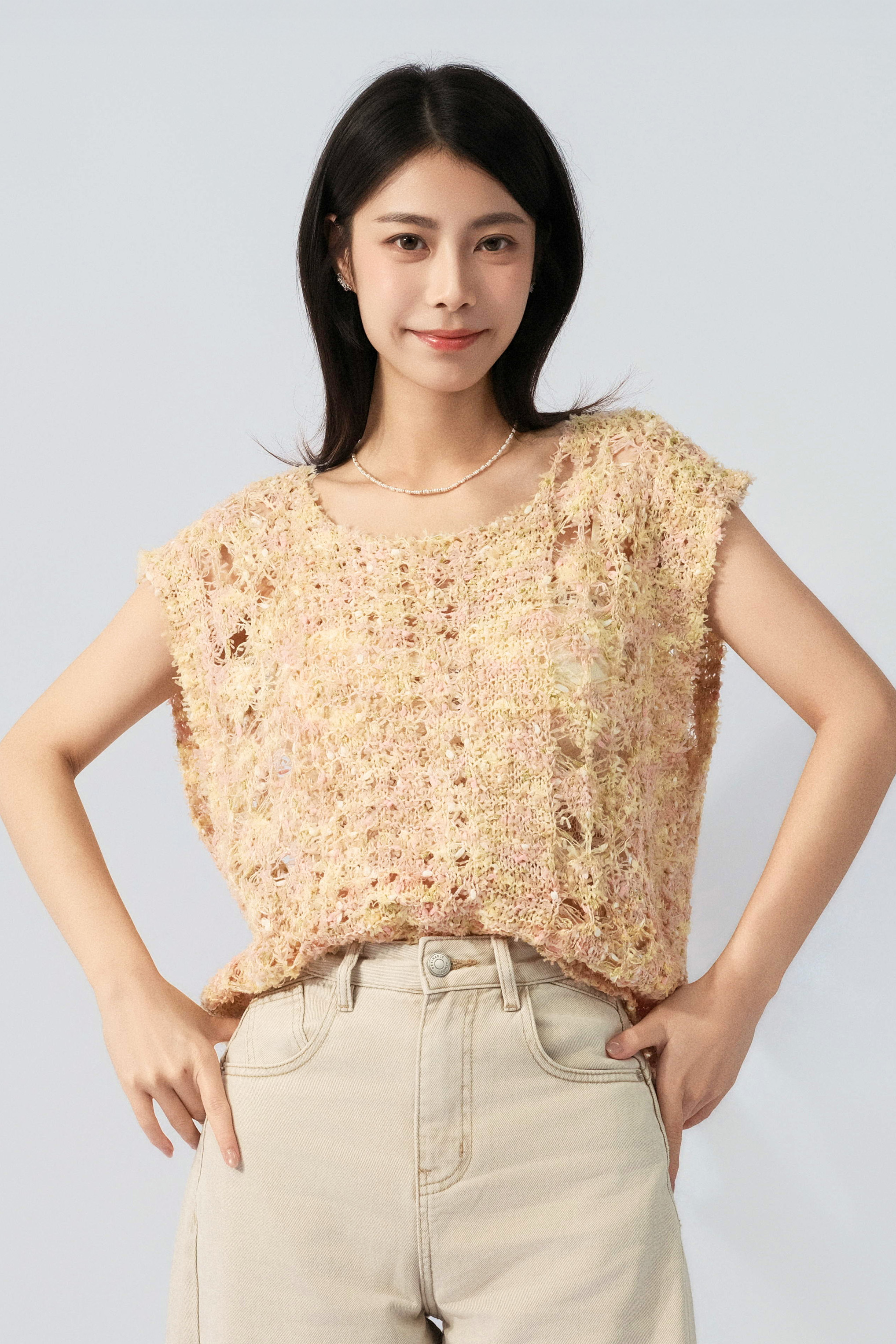 通花直間花瓣紗針織上衣（預購產品）