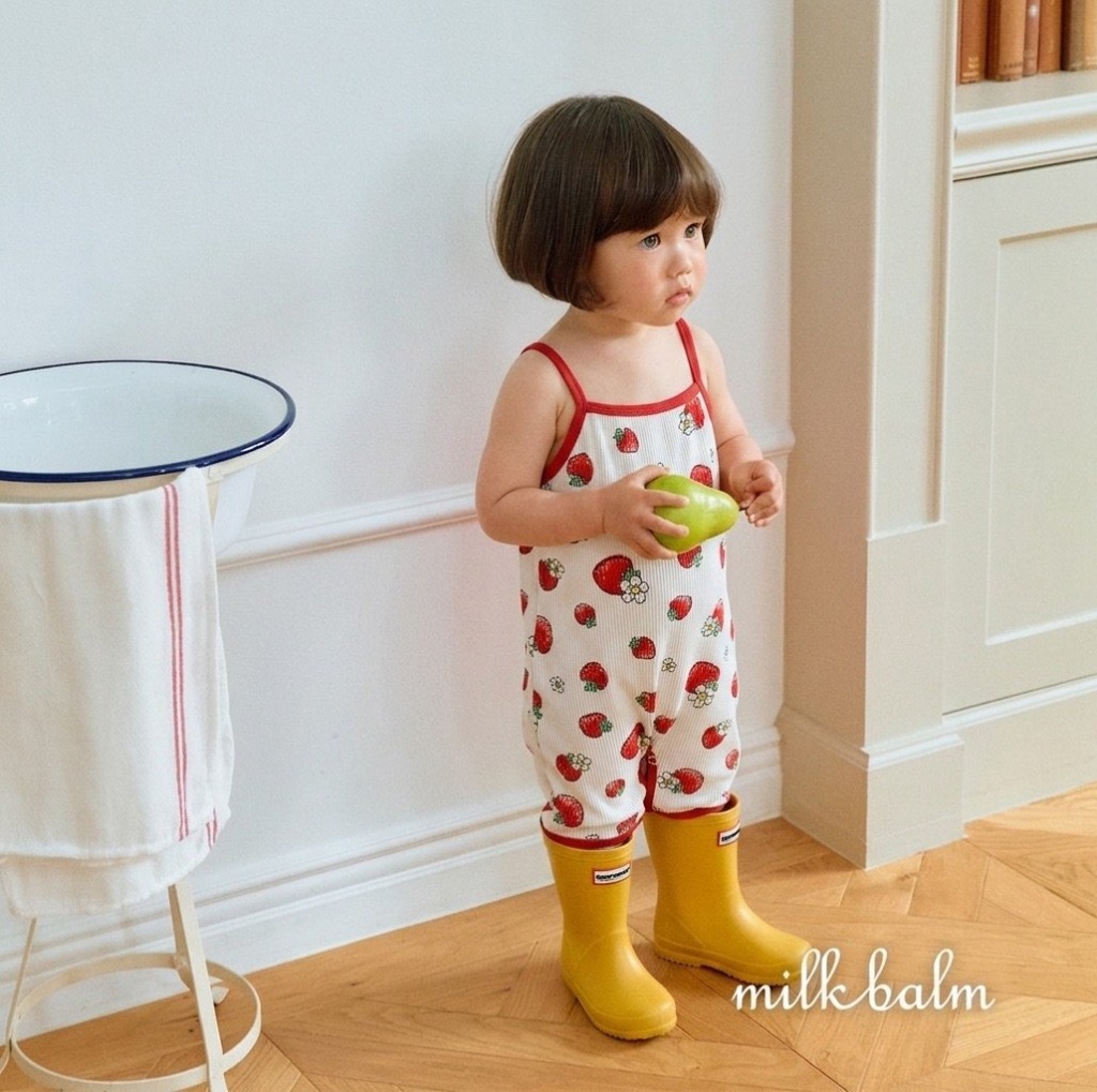 正韓夏milkbalm  嫩嬰草莓連身衣
