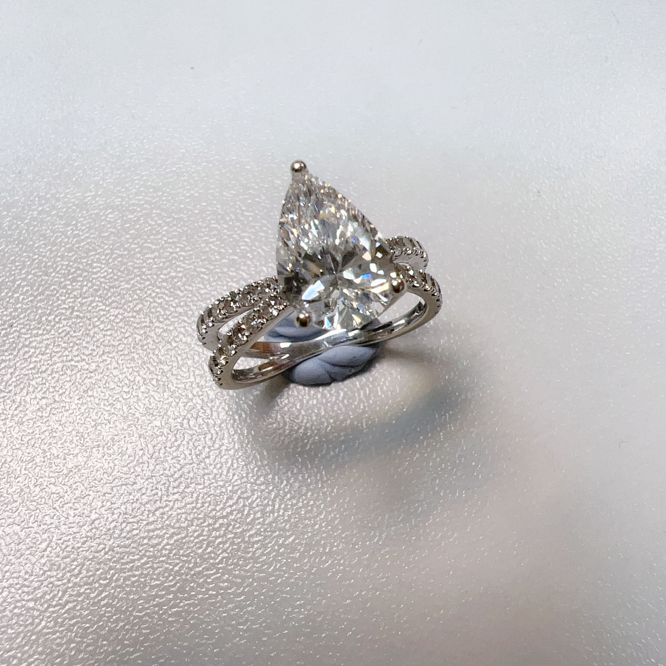 (BM) 培育鑽水滴1/2卡  (IGI證書 D VVS 9K)  (副石0.18/0.2CT) (包證書) #0610STA