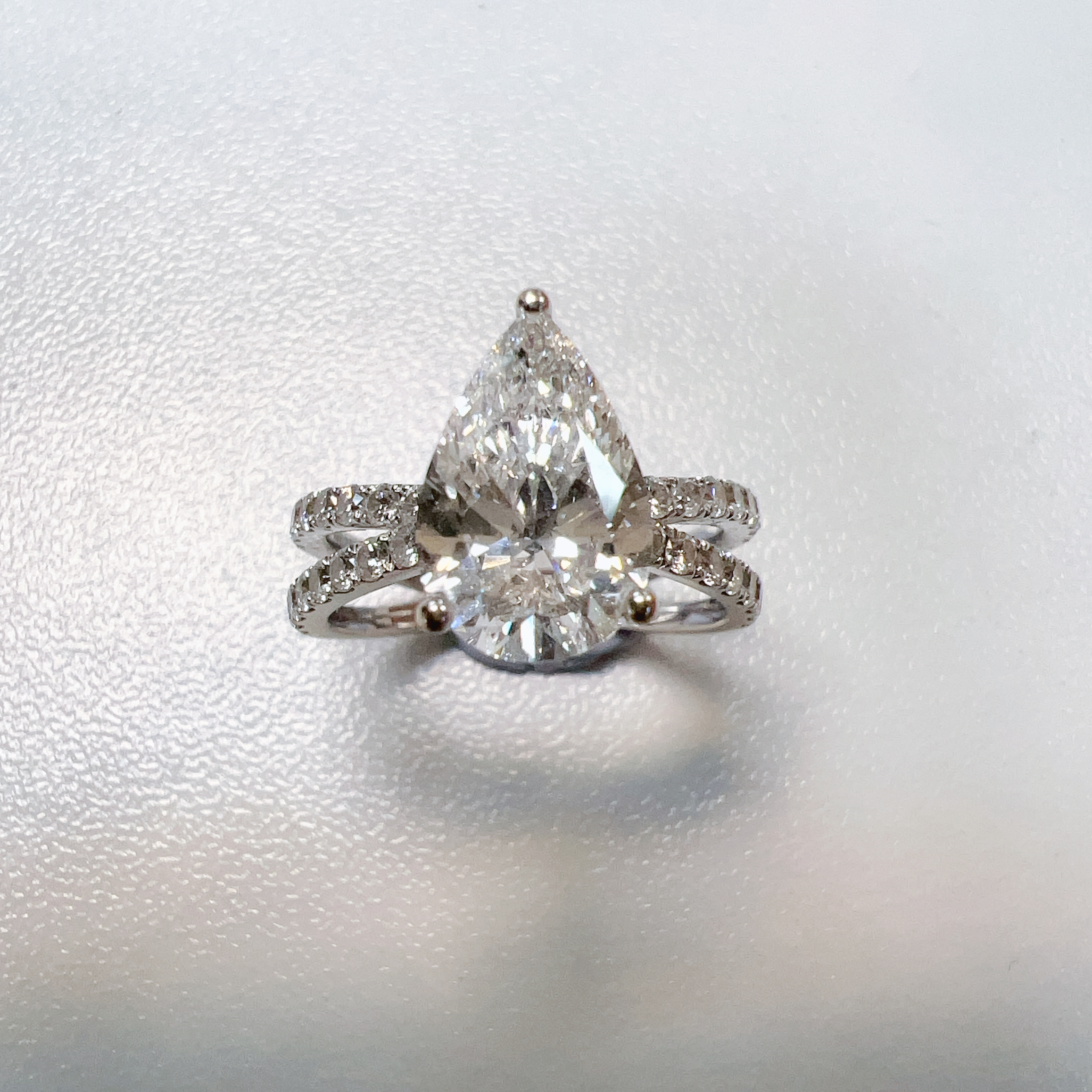 (BM) 培育鑽水滴1/2卡  (IGI證書 D VVS 9K)  (副石0.18/0.2CT) (包證書) #0610STA