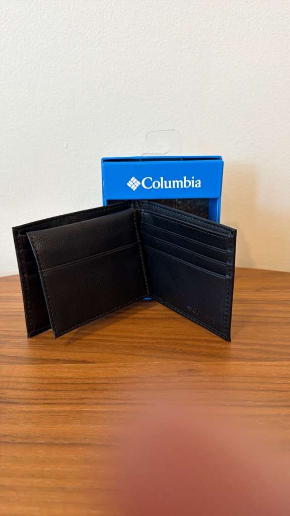 AK057 Columbia 經典摺疊式短銀包