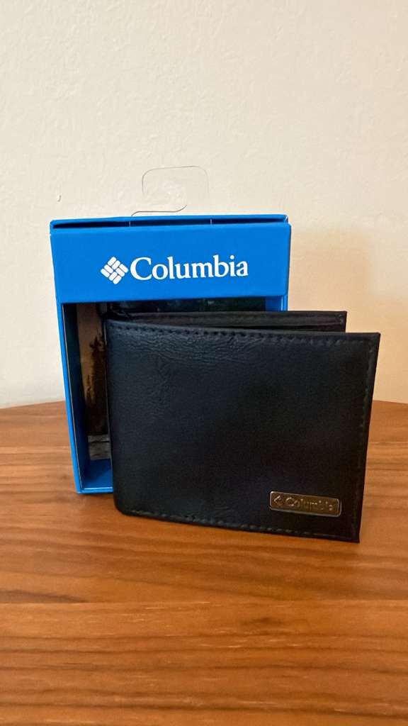 AK057 Columbia 經典摺疊式短銀包