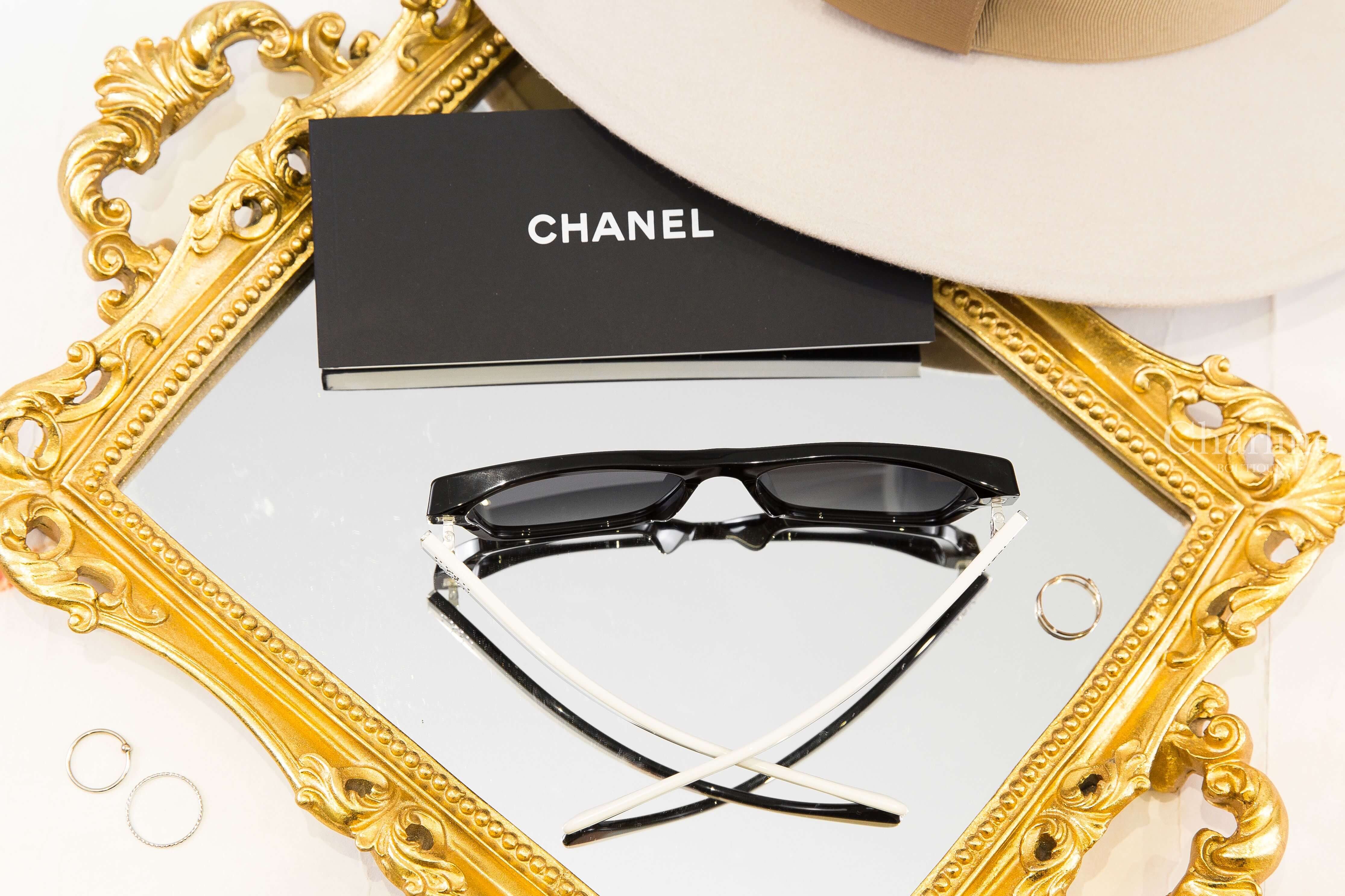 Chanel Rectangle Sunglasses 黑色長方框灰色鏡片側邊黑白水鑽CC雙色鏡腳太陽眼鏡-Charline Boutique 精品代購