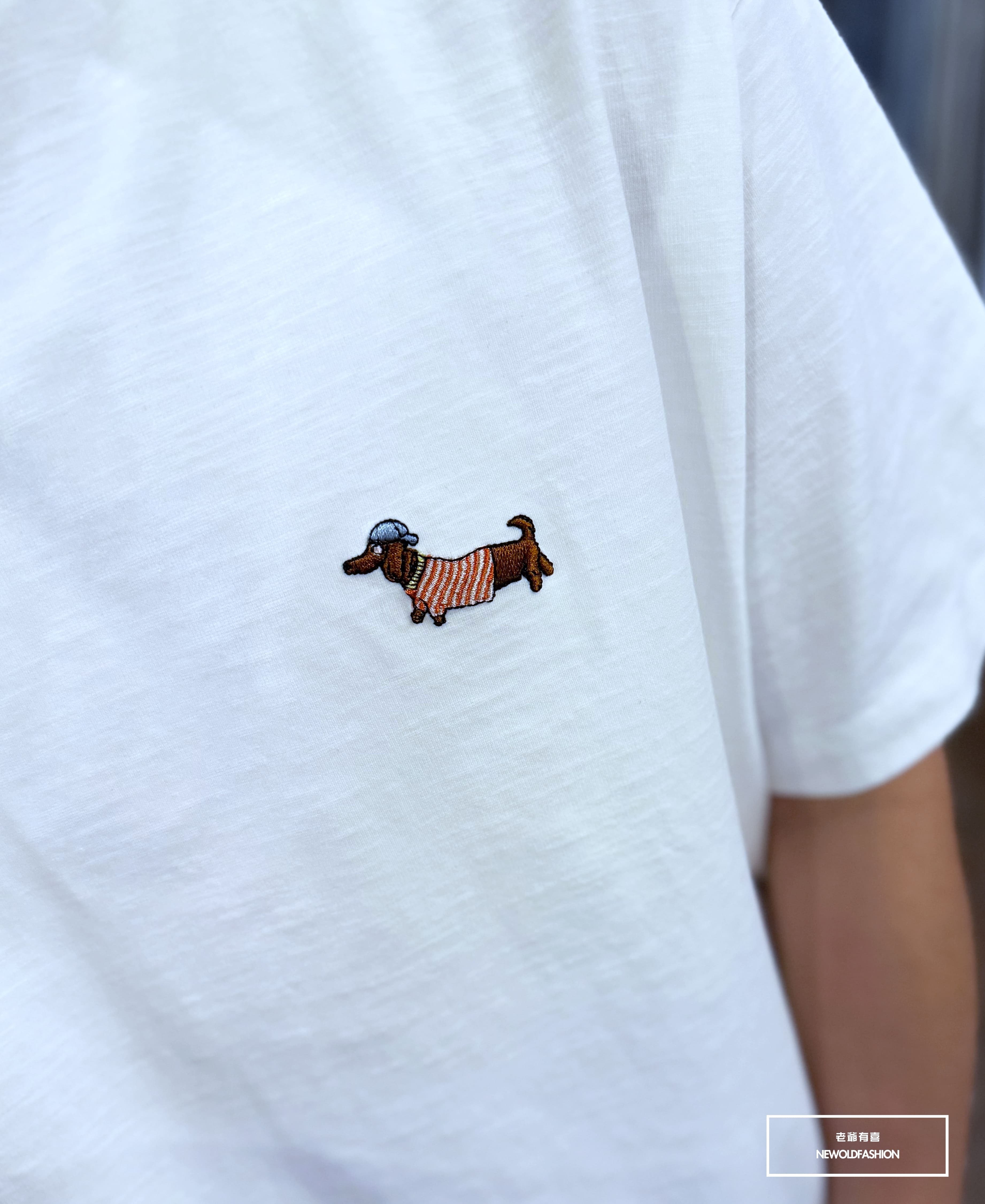 『新品上市』重磅漫步小狗刺繡短T(NOF2605582698)-白
