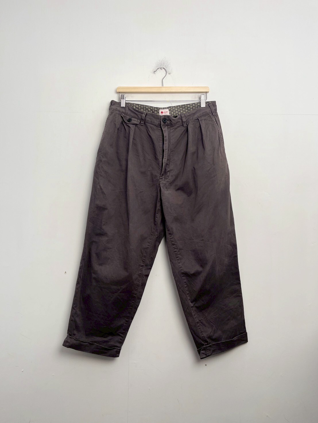 BEAMS JAPAN 2 pleated chino pants CHARCOAL SIZE XL