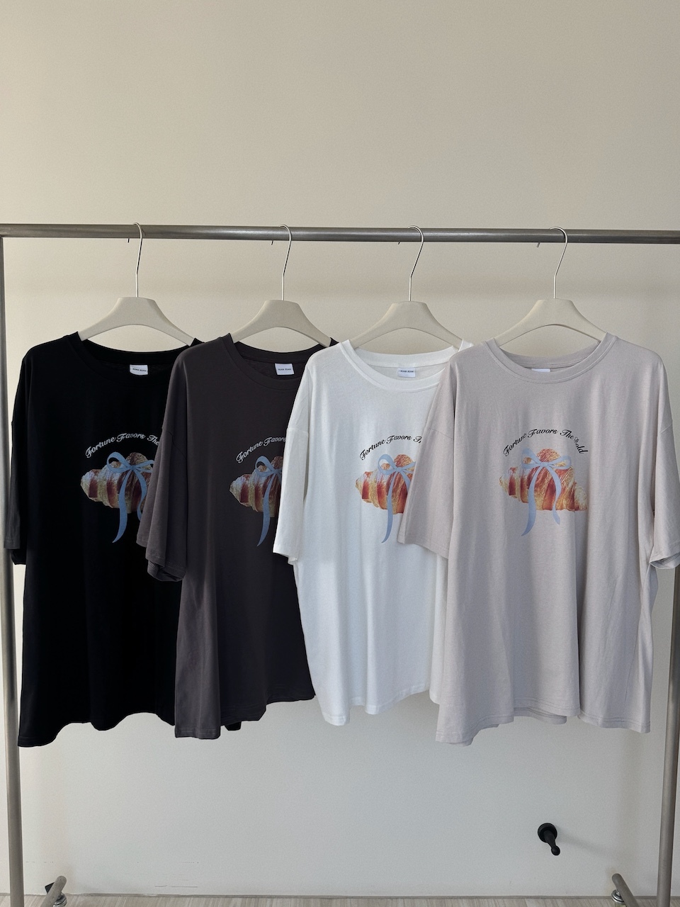 可頌麵包軟料寬鬆短袖大Tee