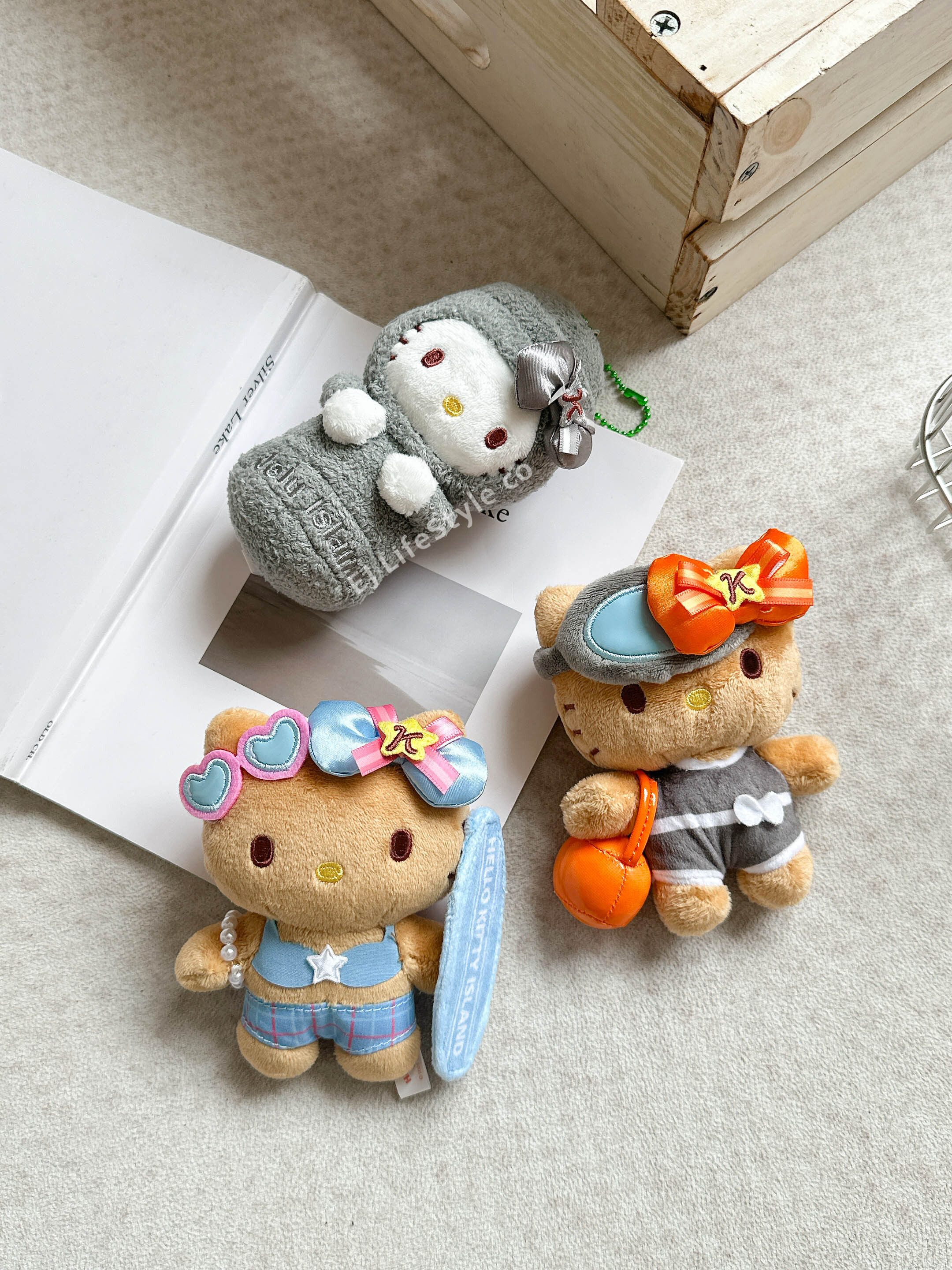 🇰🇷濟州島限定 SANRIO 三麗鷗家族 HELLO KITTY 曬黑KITTY 石頭爺 海女 娃娃 玩偶 吊飾 / 現貨
