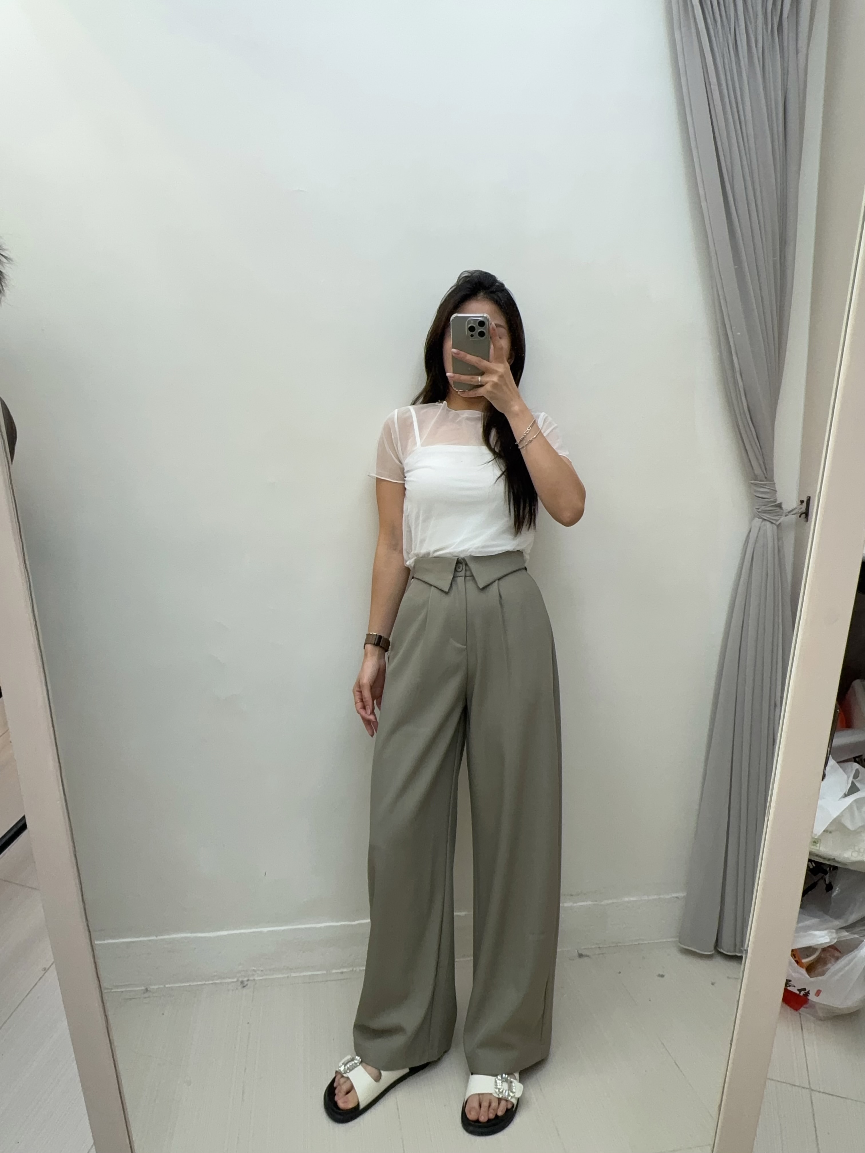 Y23