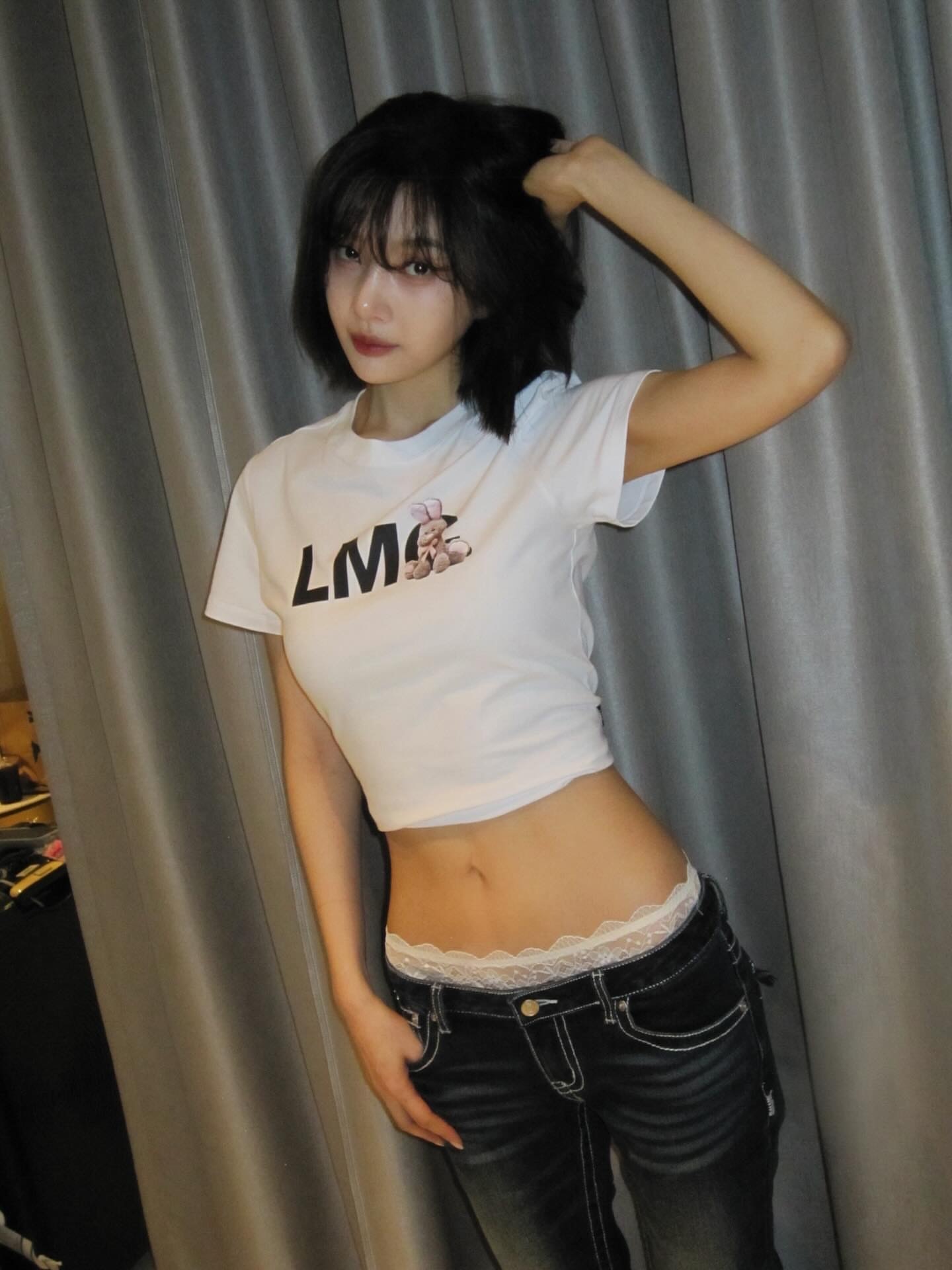 【預購】韓國代購 朴秀英同款 LMC 短版 兔兔 Bunny Og Cropped Tee 修身 短版 T恤  Red Velvet Joy同款