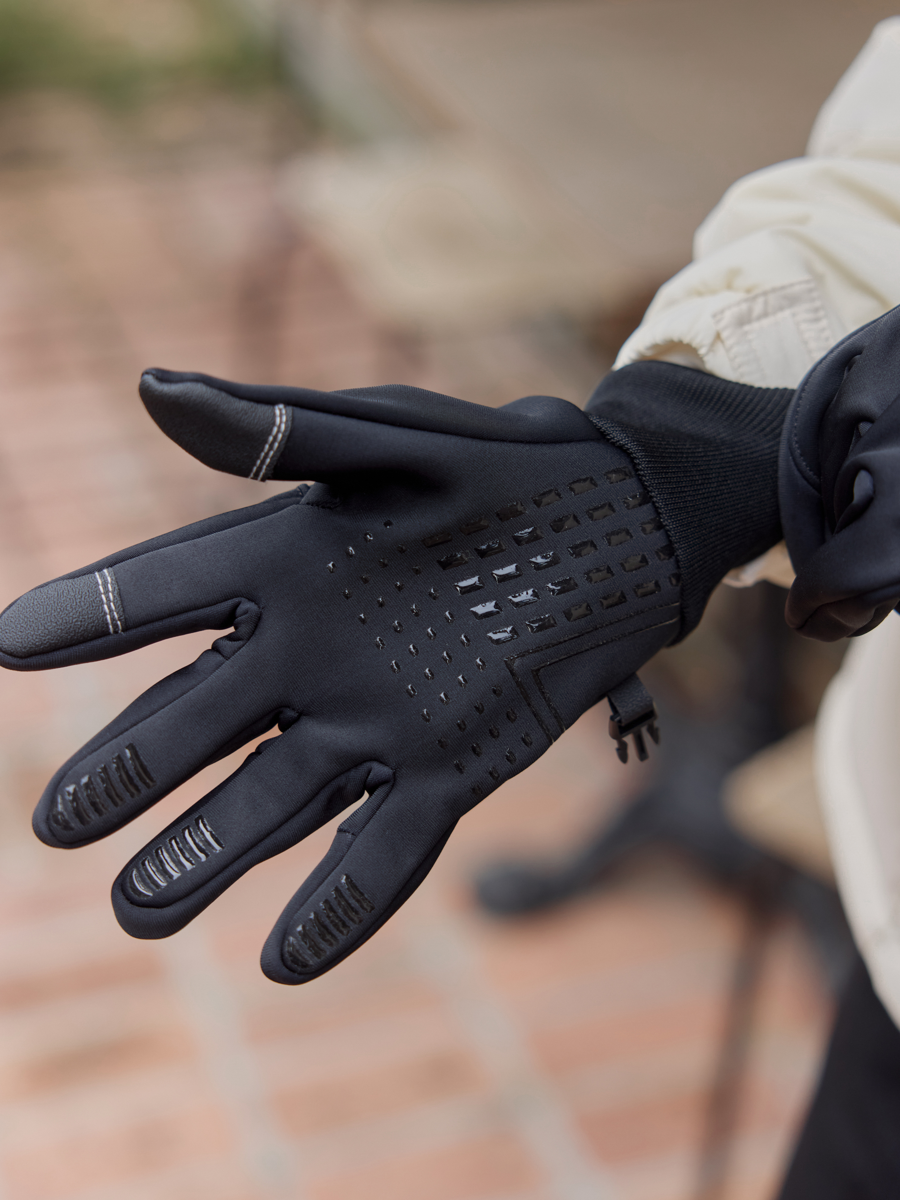 Custom Water-Repellent Brushed-Fleece Warm Gloves – Finger-Accessible Touch Design