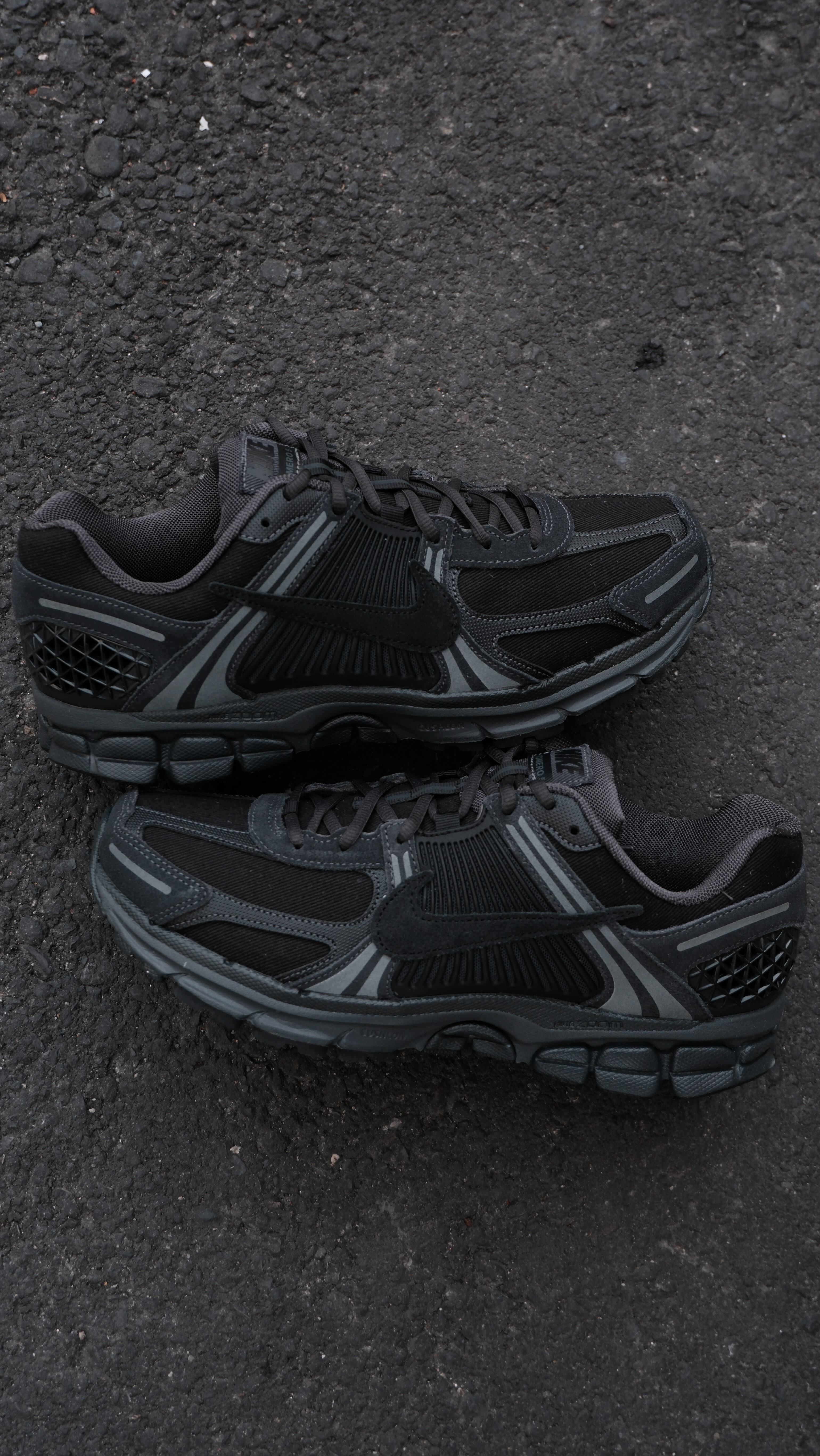 Nike ZOOM VOMERO 5 SE  黑色 運動 舒適 休閒鞋 IH8039-002