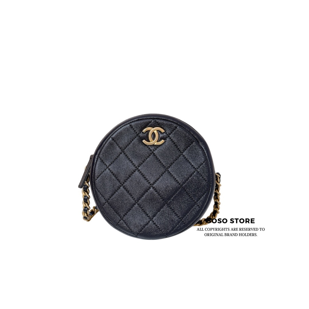 Chanel Round Clutch with Chain - Black / GHW