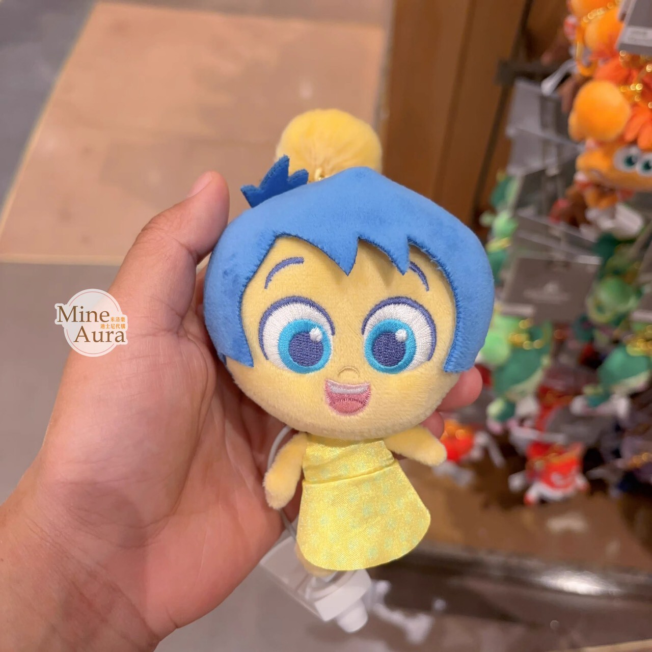 Q版 樂樂 Joy 絨毛 鑰匙圈 吊飾 腦筋急轉彎 Inside Out -上海迪士尼樂園