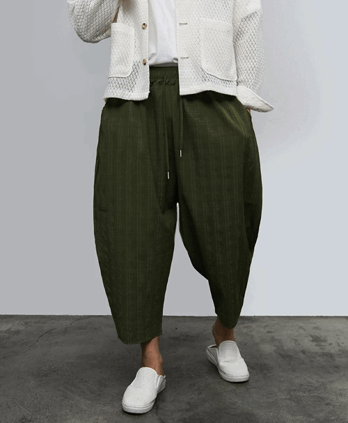 Plaid pleated balloon pants