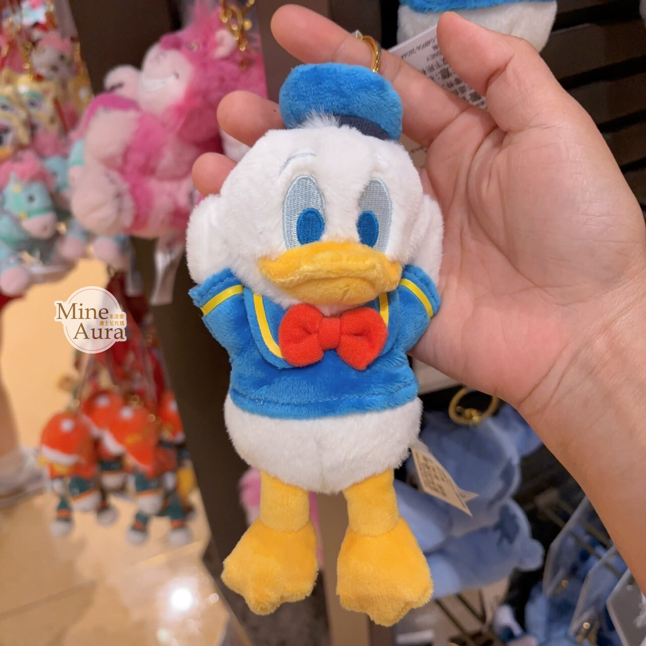 唐老鴨 Donald 仰躺 造型 絨毛 鑰匙圈 吊飾 -上海迪士尼樂園