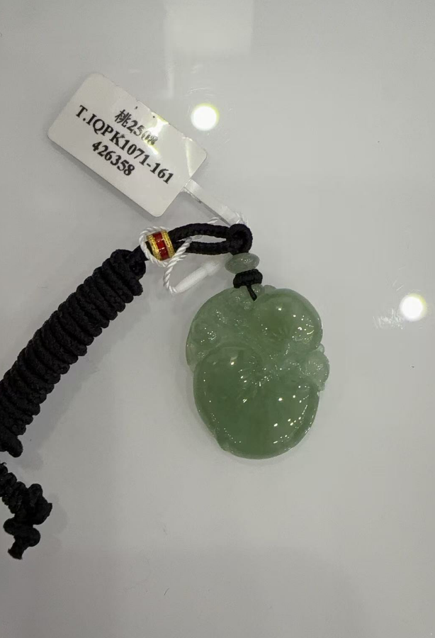 TK231 翡翠掛件-芙蓉綠壽桃 連18k金扣 (426358) **連證書