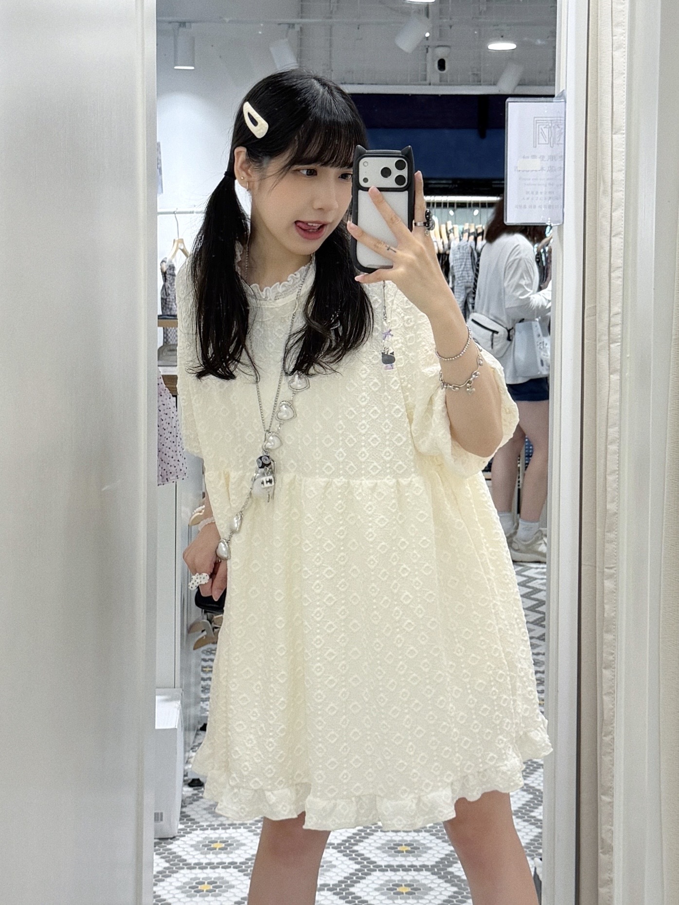 EA1311｜棉花糖女孩༘ ⋆☁️₊˚ෆ 日系緹花壓紋泡泡袖娃娃OPS