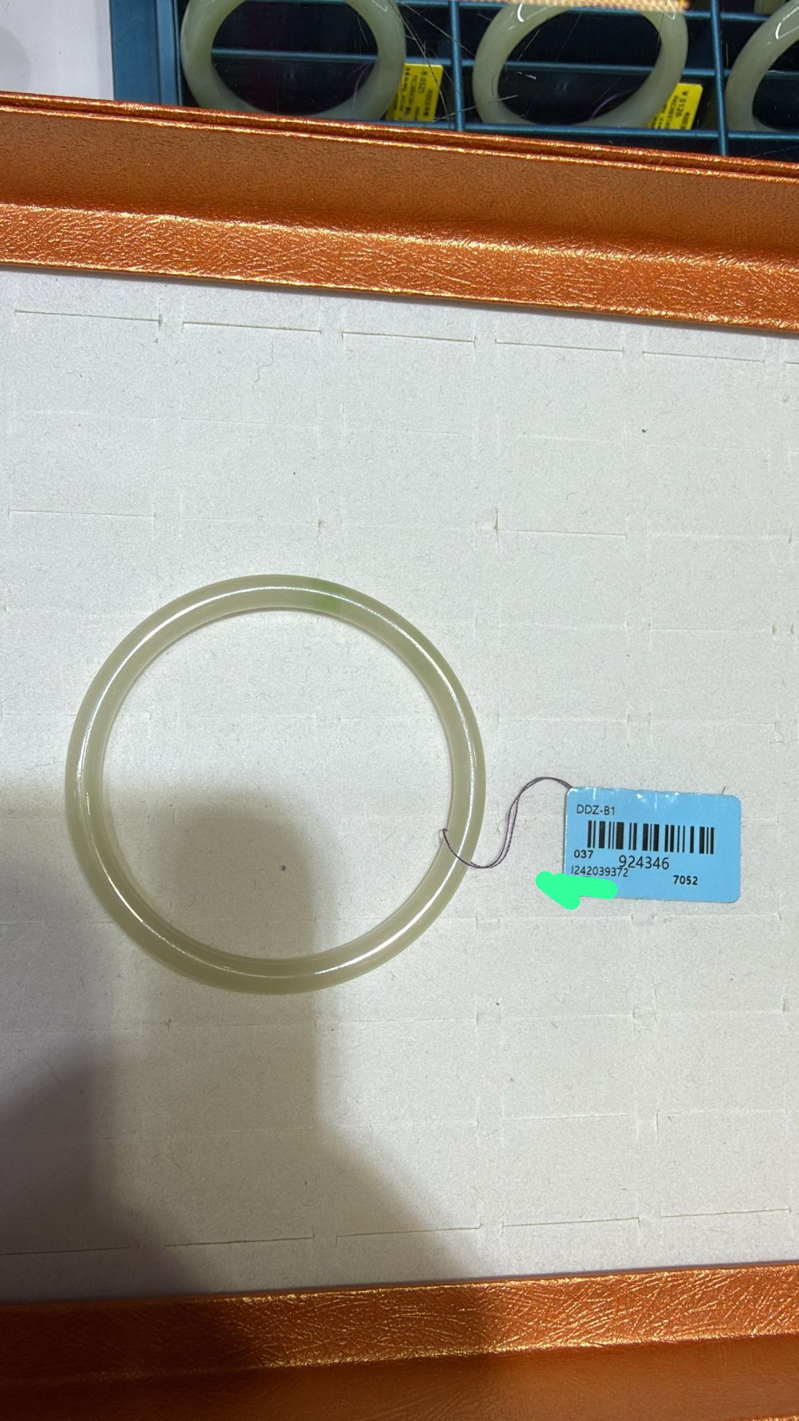 AS122 高冰晴水飄綠花手鐲 手圍54 924346