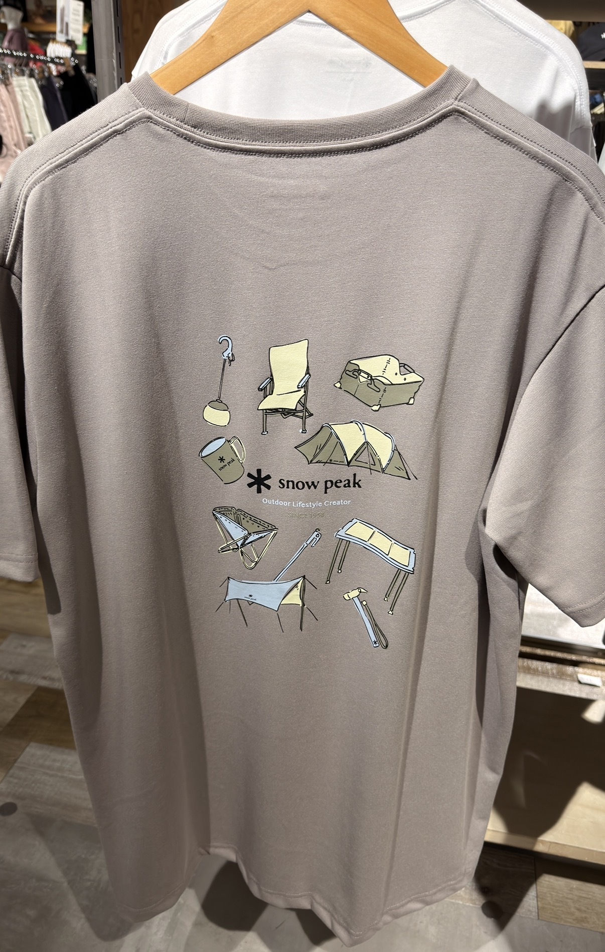 【日本限時連線🇯🇵  6/6 早上10:00（台灣時間） 準時收單 ✈️ 】snow peak 日版 GearPrinted 露營用品 短tee