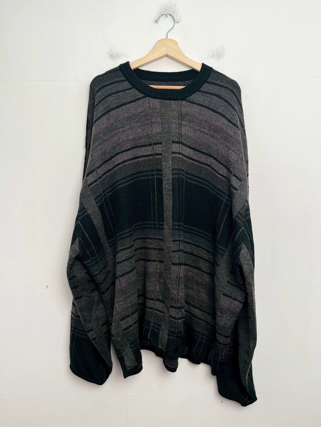 GOOPIMADE “8SE-01K” MEGA-type Plaid Knit Sweater SIZE 3