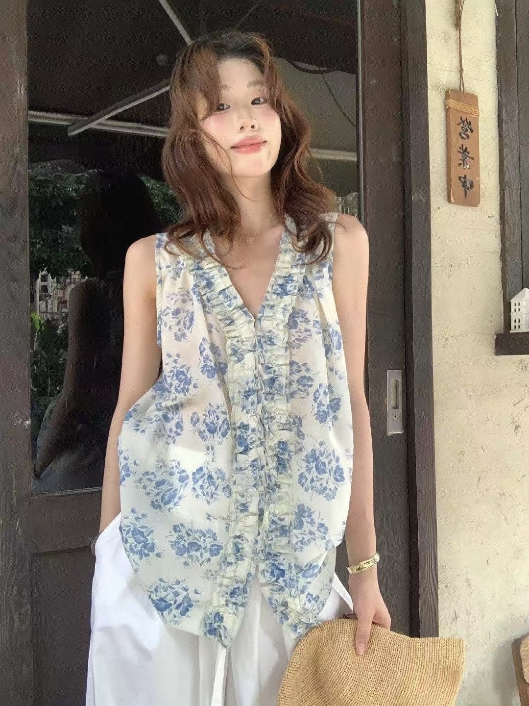 683 清冷碎花木耳邊v領無袖上衣