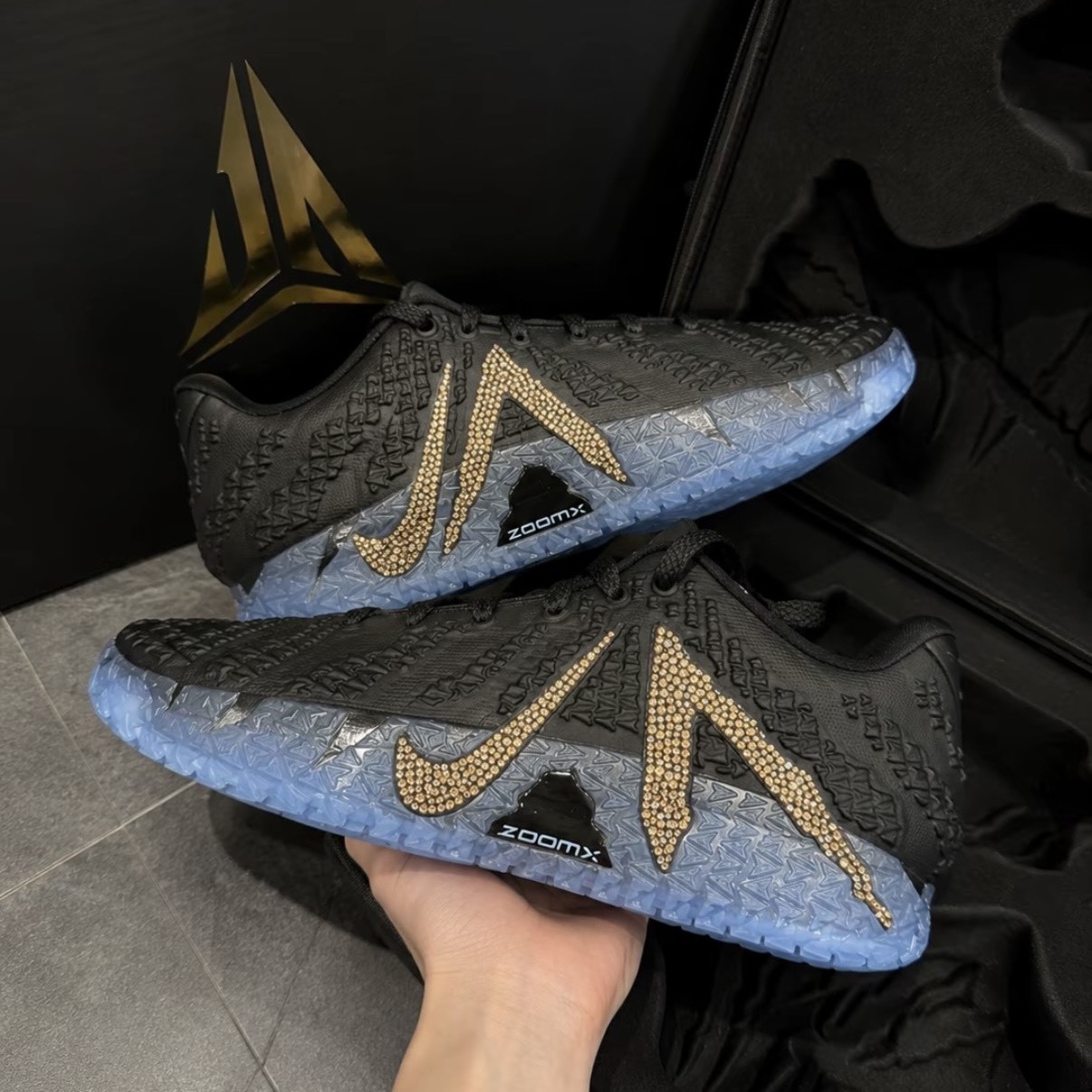 【頂奢水晶/三代】 Swarovski x Nike Ja 3 EP Midnight Bling 黑藍實戰籃球鞋 男款 IB6674-001