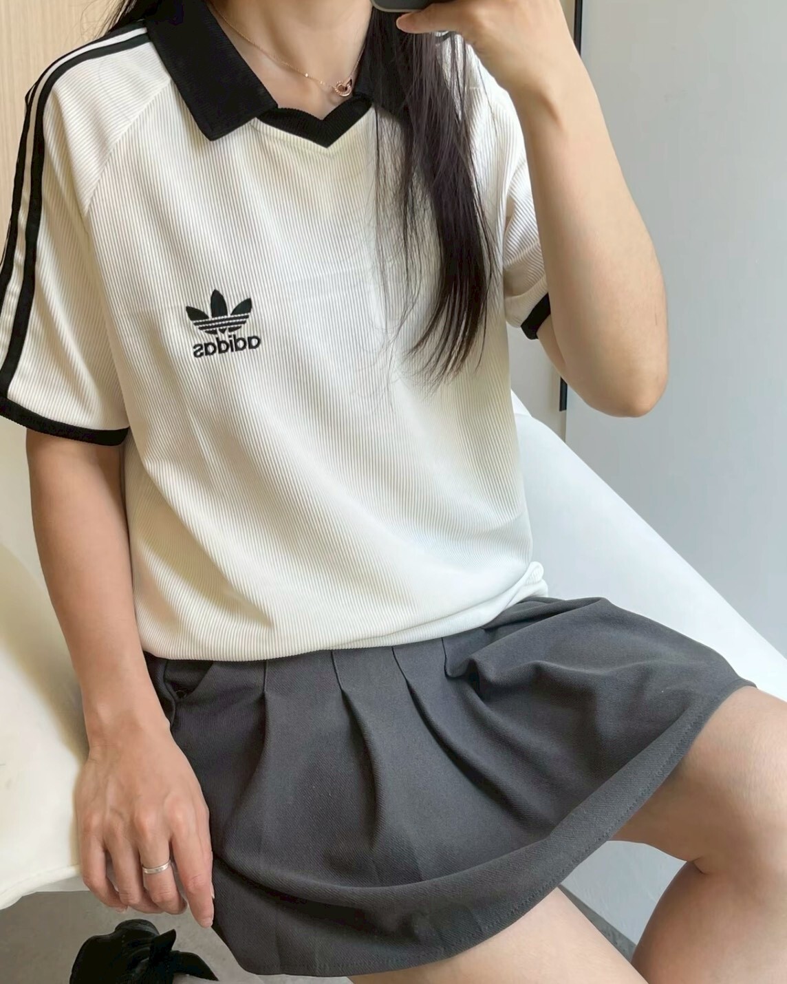 ADIDAS ORIGINALS 螺紋 翻領 短TEE 短袖 上衣 三線 米白 海軍藍