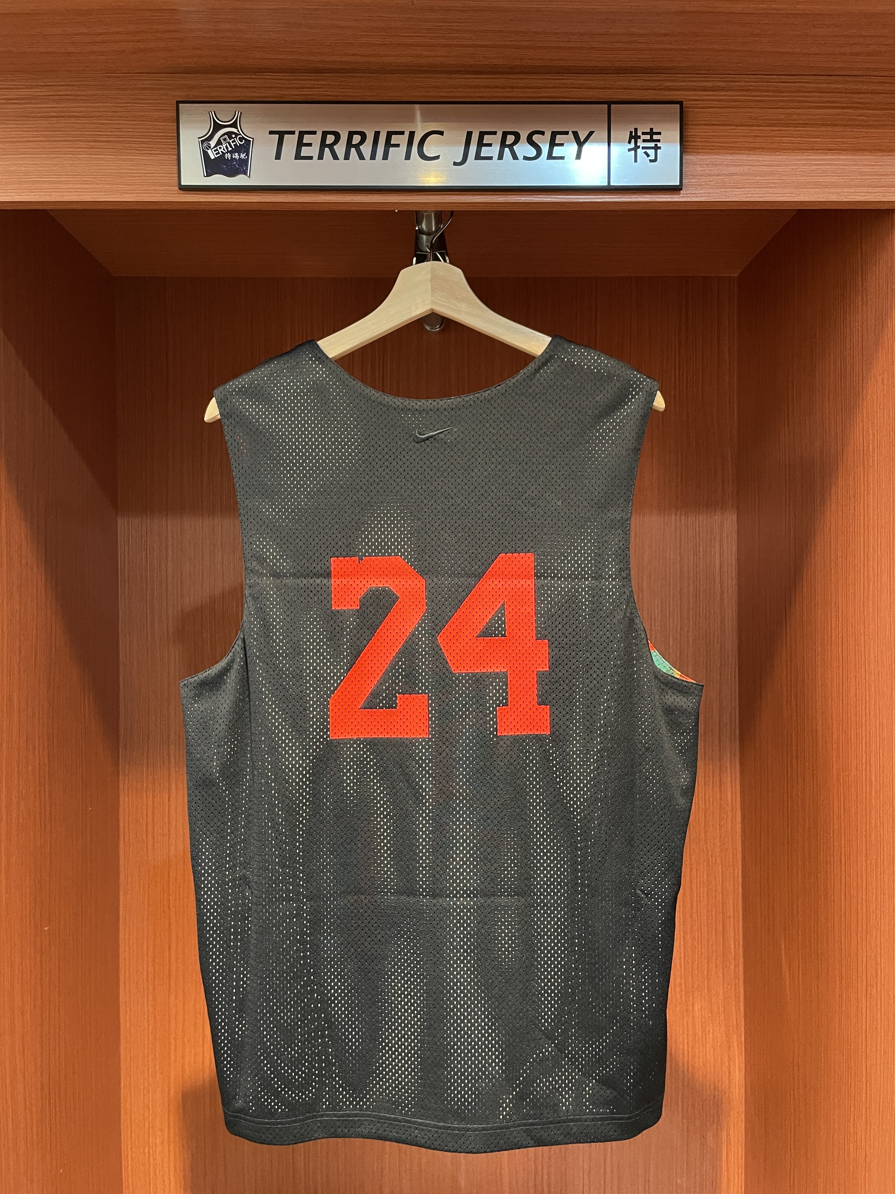 NBA背心 Kobe Bryant What The Kobe 8 繽紛雙面背心 Nike Dri-FIT Reversible Tank Top 全新