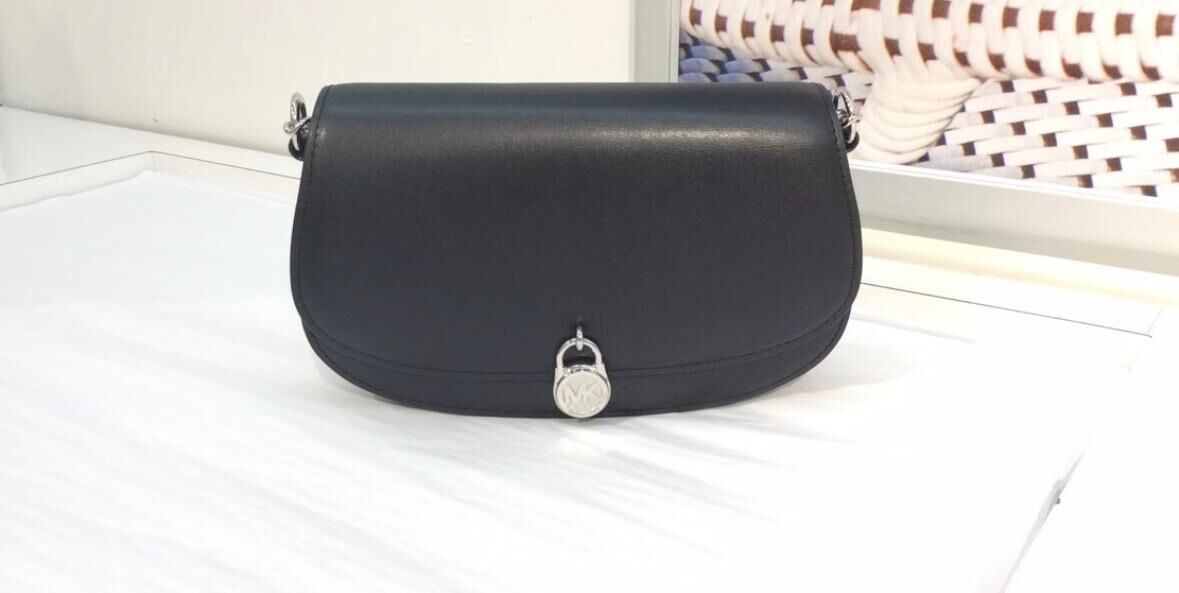 【預購】Michael Kors H060389 黑色單肩包