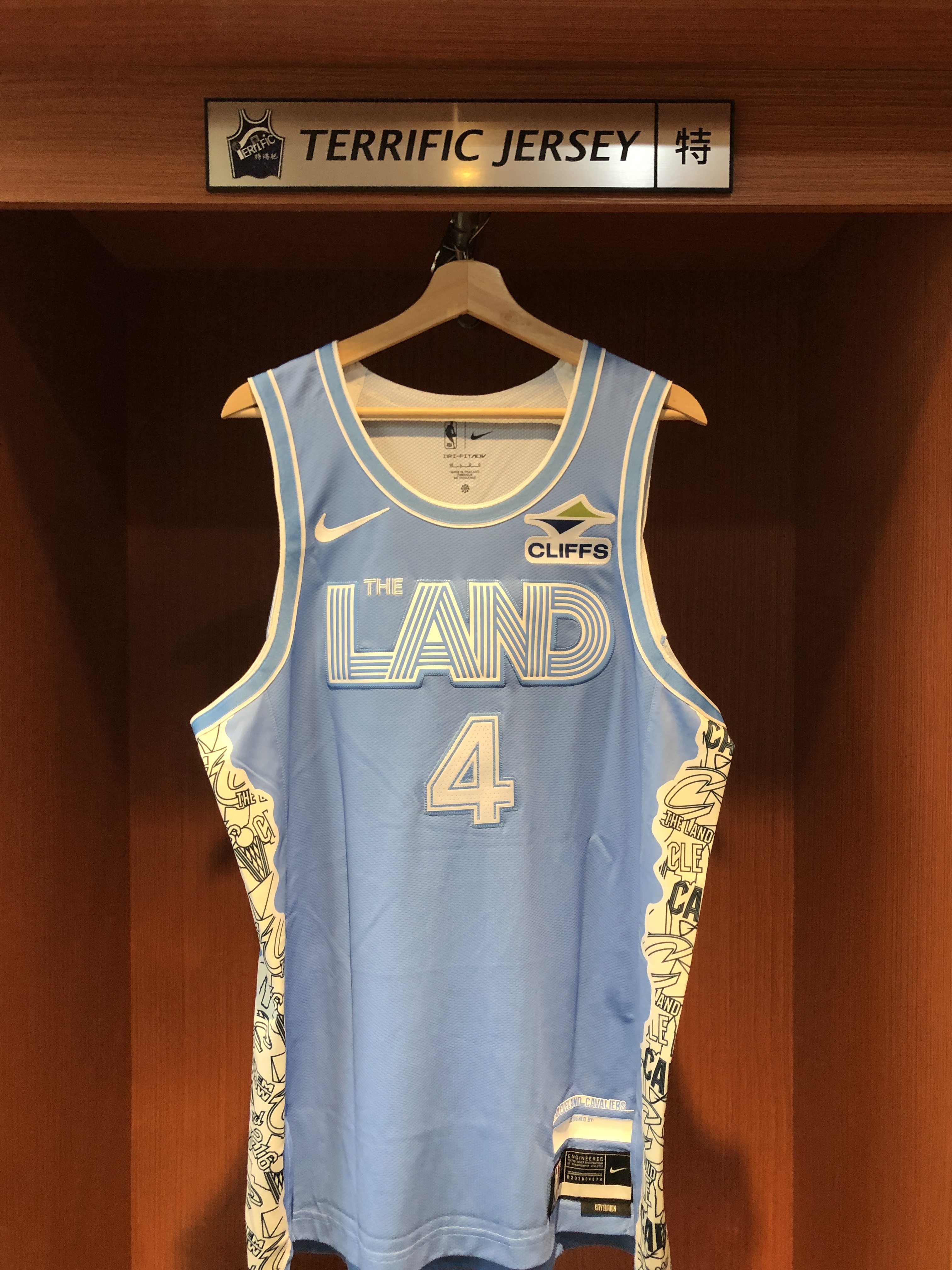 NBA球衣 親簽含認證 Evan Mobley 克里夫蘭騎士城市 City Nike Authentic 球員版 電繡 Fanatics 官方雷射編號 全新