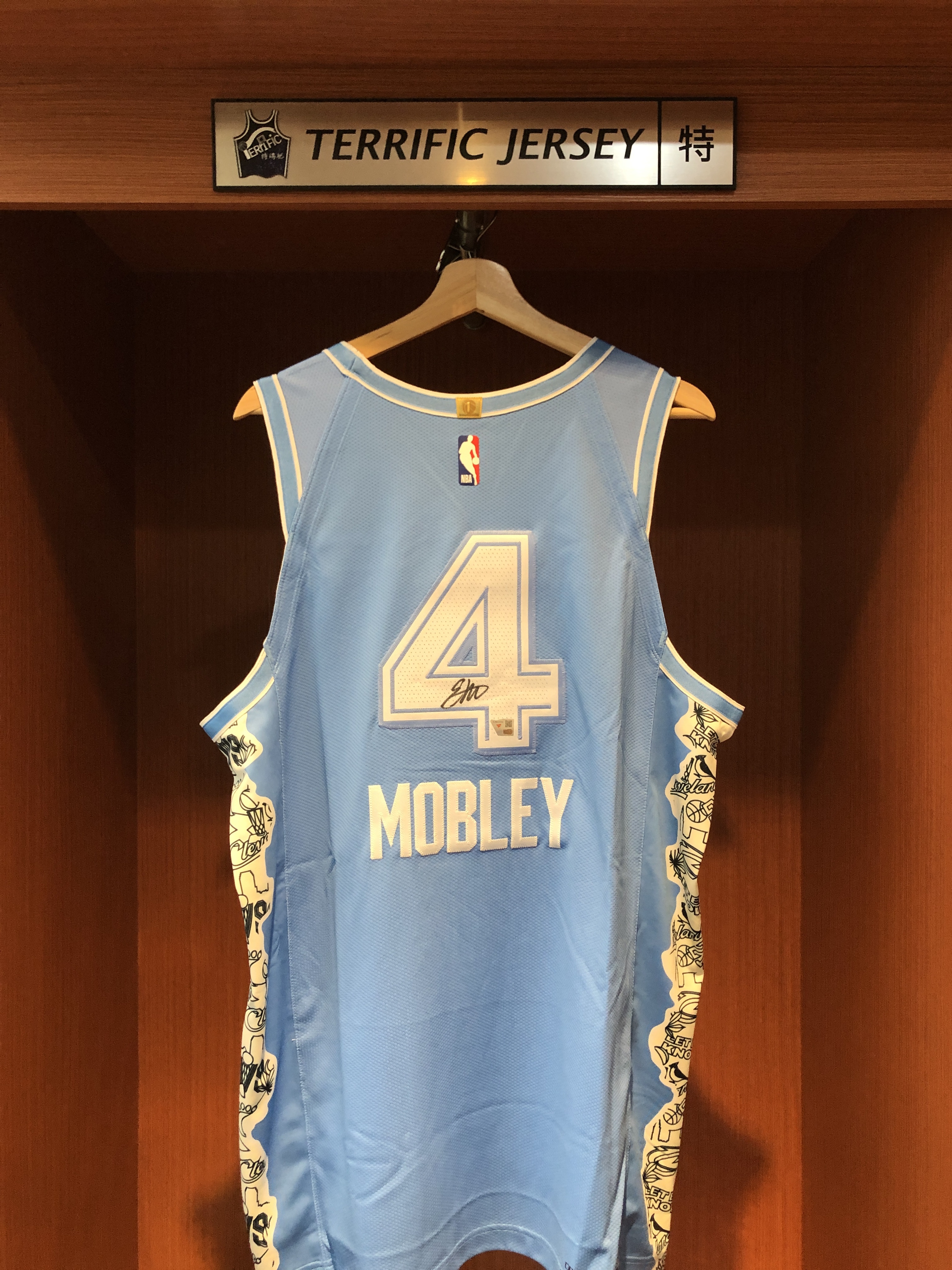 NBA球衣 親簽含認證 Evan Mobley 克里夫蘭騎士城市 City Nike Authentic 球員版 電繡 Fanatics 官方雷射編號 全新