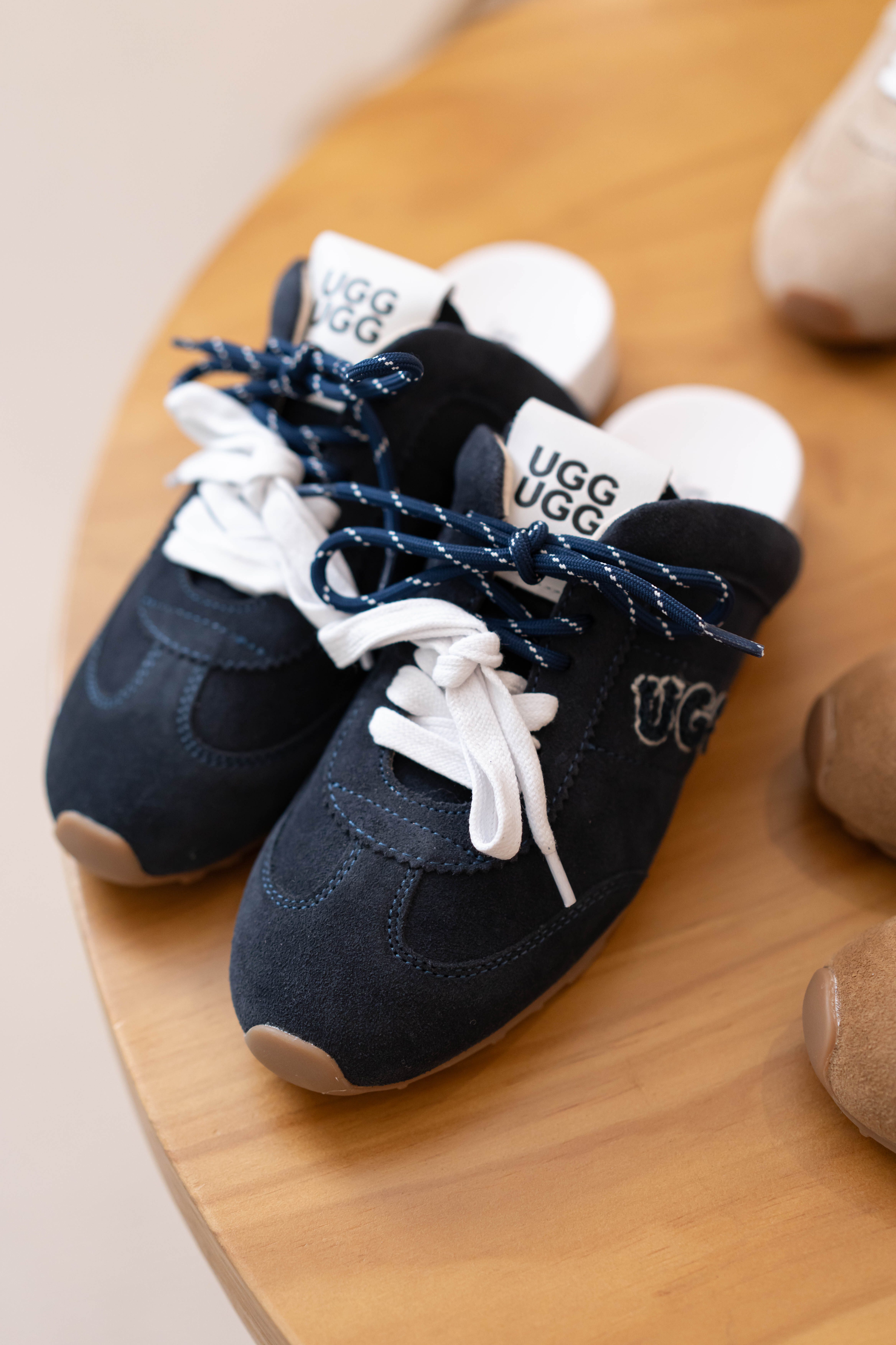 【2026春夏款3色入】UGG Ozlana Windor Detail Mule Slipper