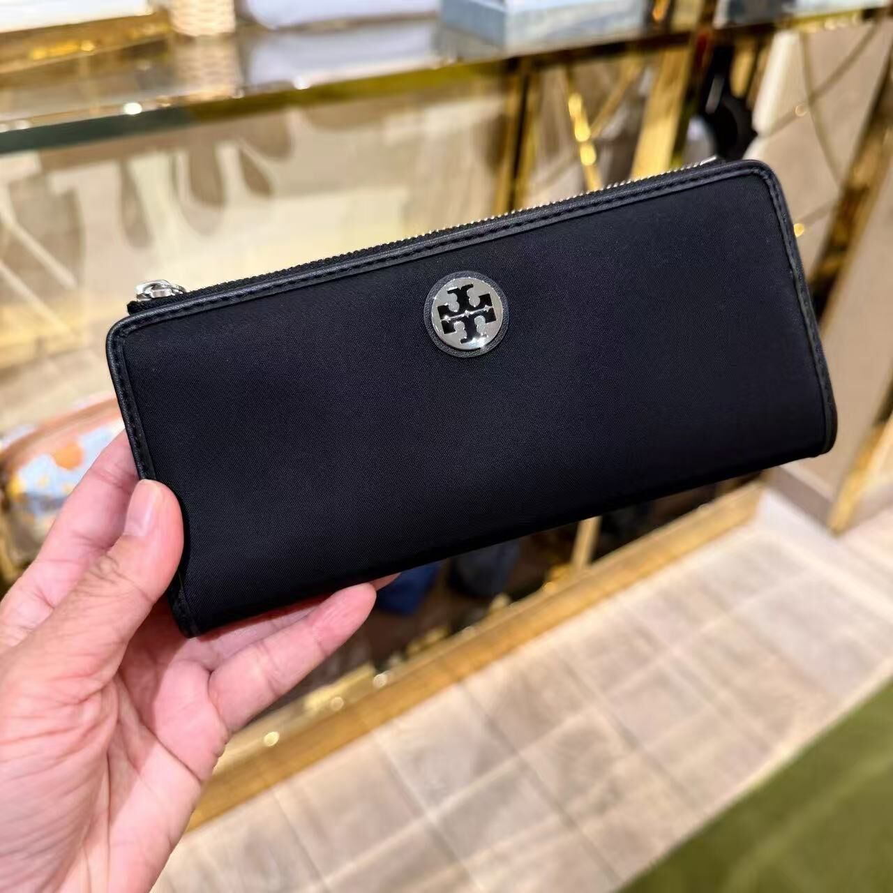 【預購】Tory Burch H060434 黑色尼龍小號薄款銀包