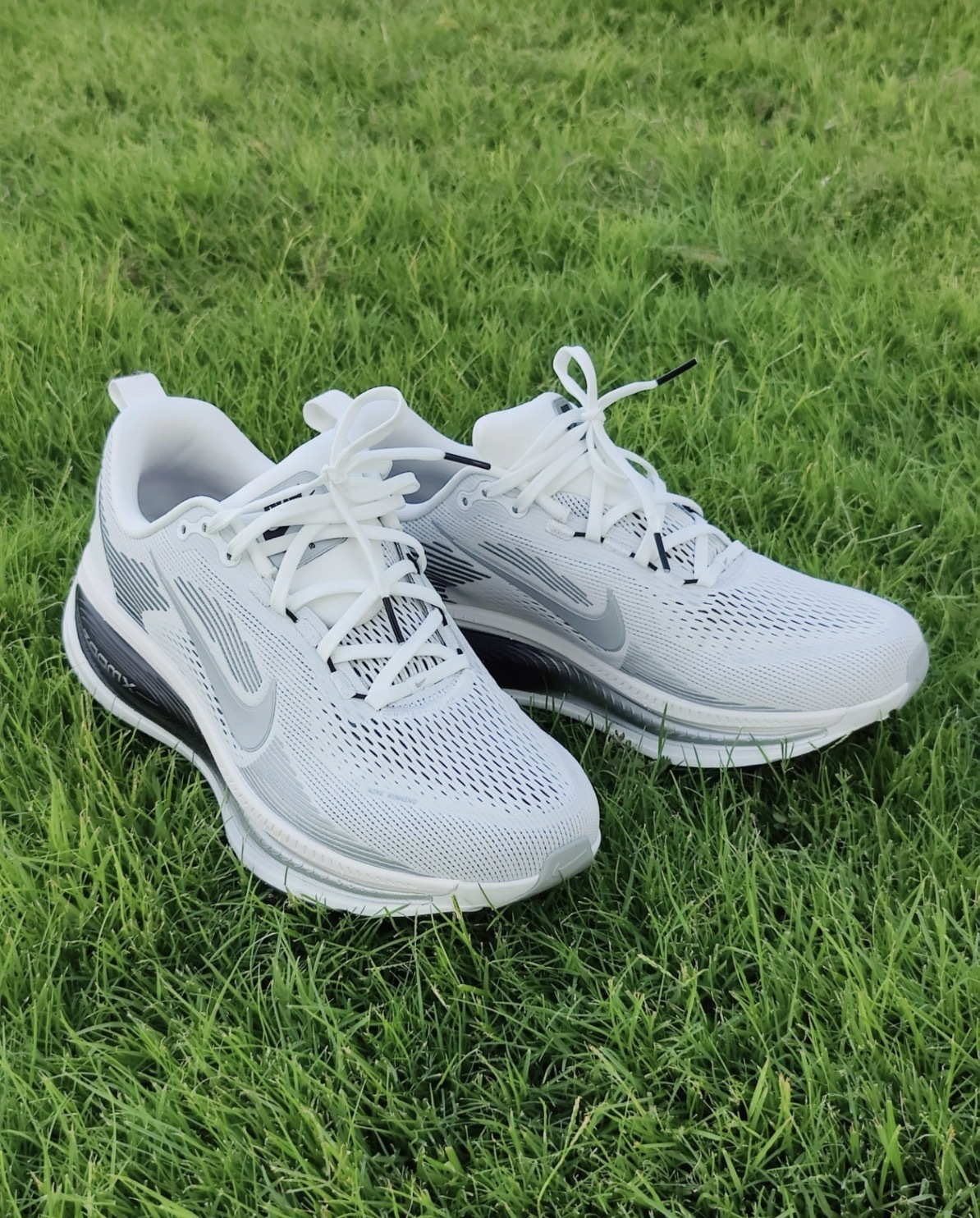 男鞋 NIKE VOMERO 18 RR 白灰黑 氣墊 緩震 透氣 回彈 慢跑 運動鞋【II7189-100】