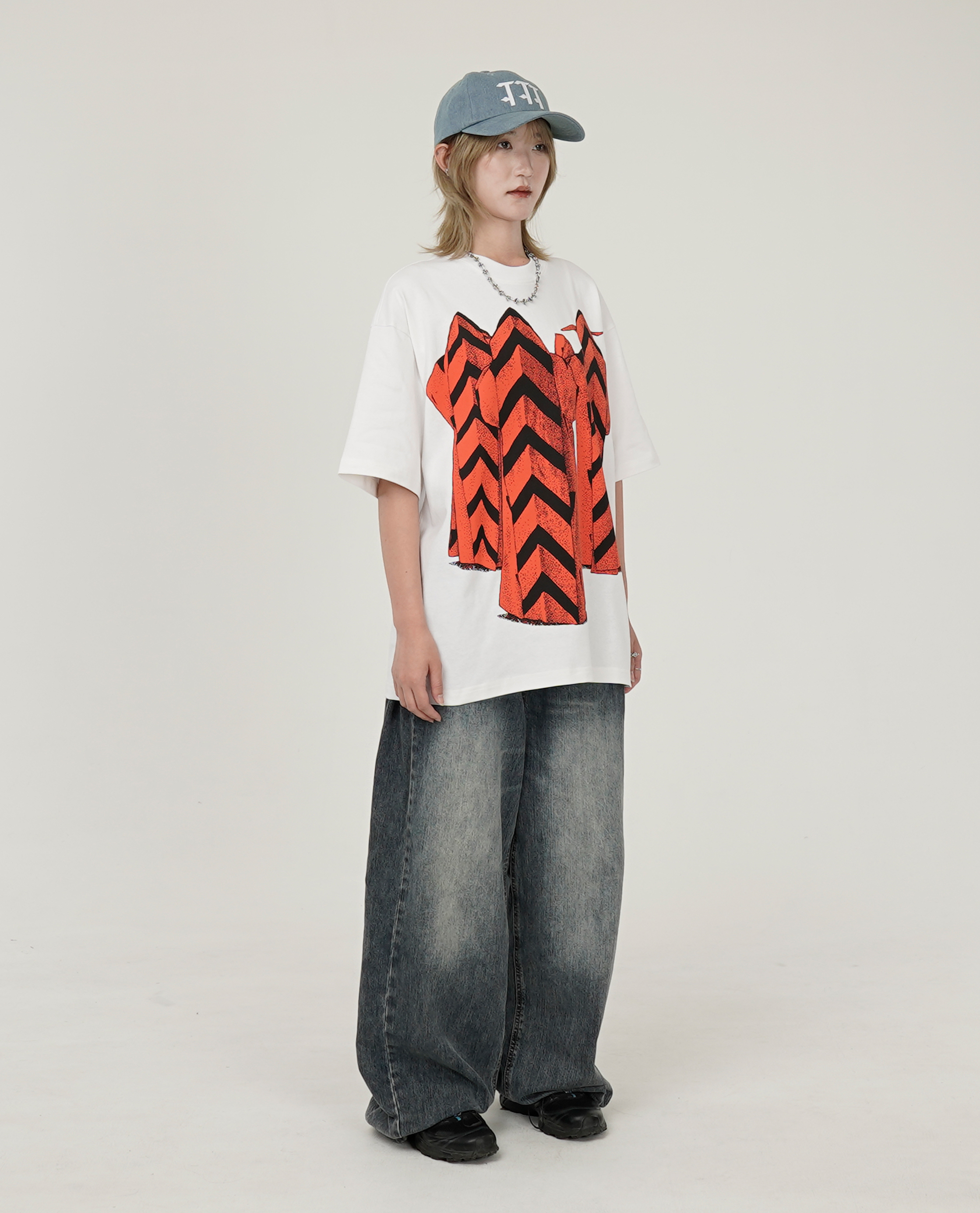 The Trilogy Tapes CHEVRON BRETHREN T-SHIRT - 26SS