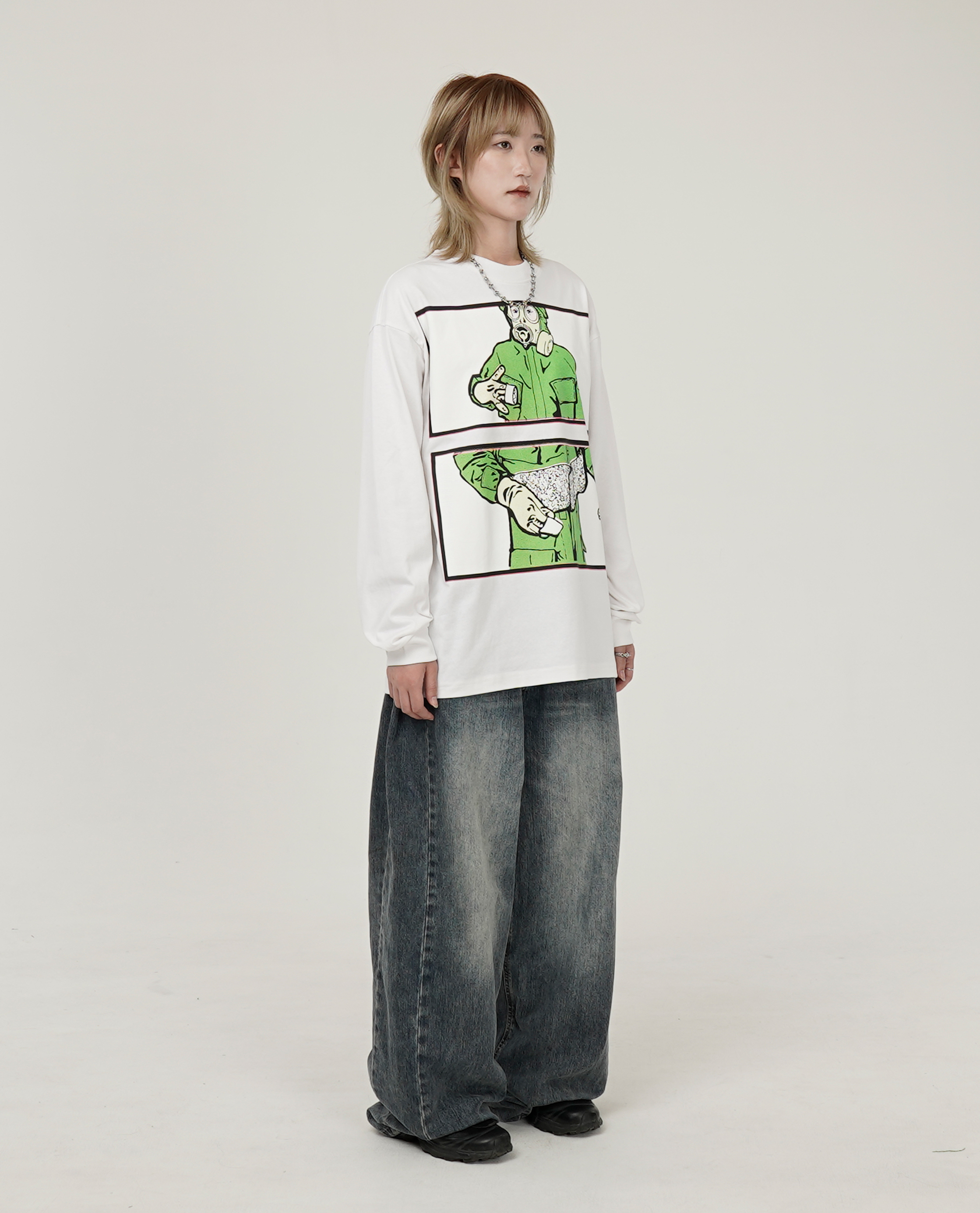 The Trilogy Tapes GAS MASK INSTRUCTION LONGSLEEVE - 26SS