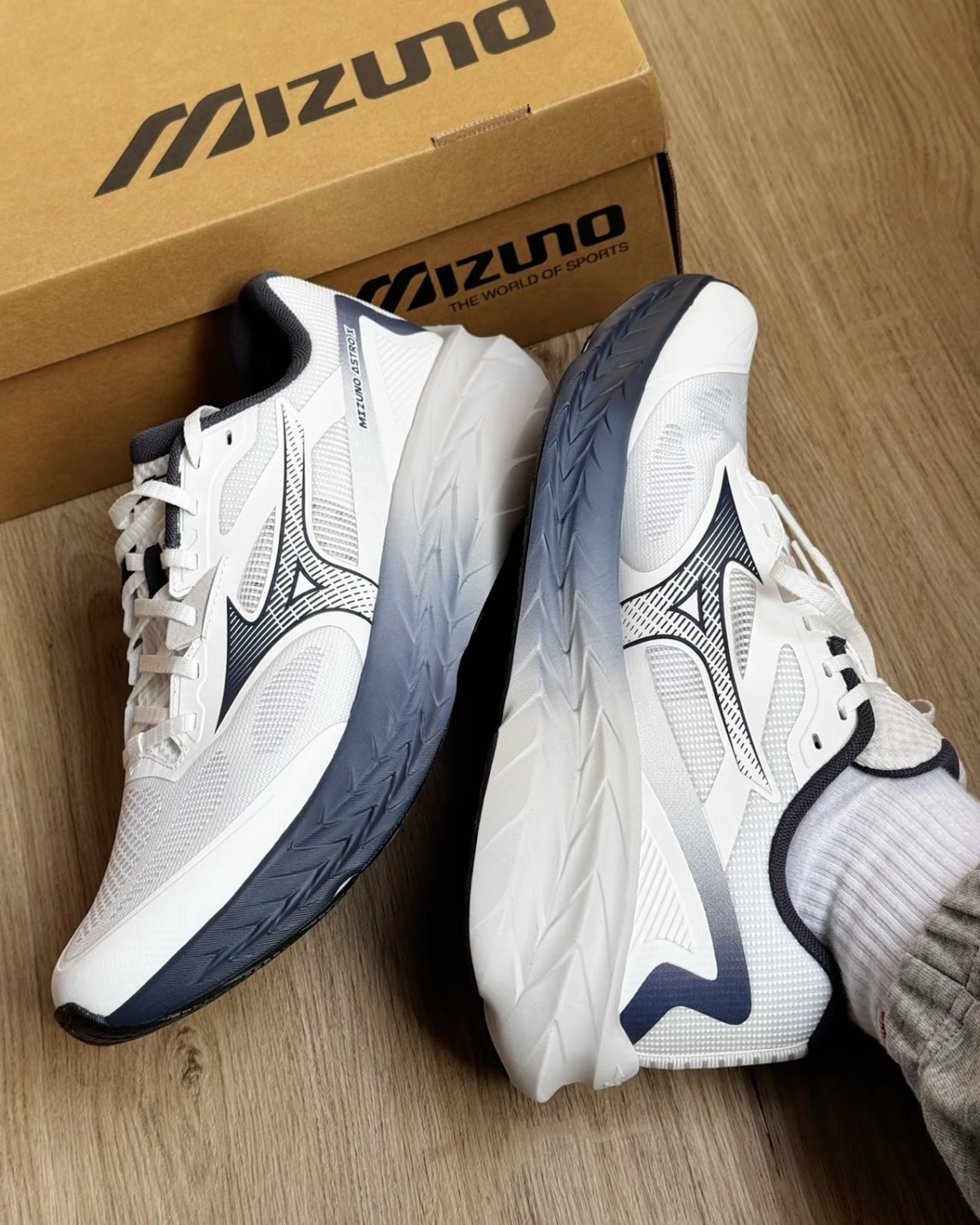 Mizuno Astro X White Navy Blue 機能 緩鎮 復古 增高 輪胎底 白灰藍