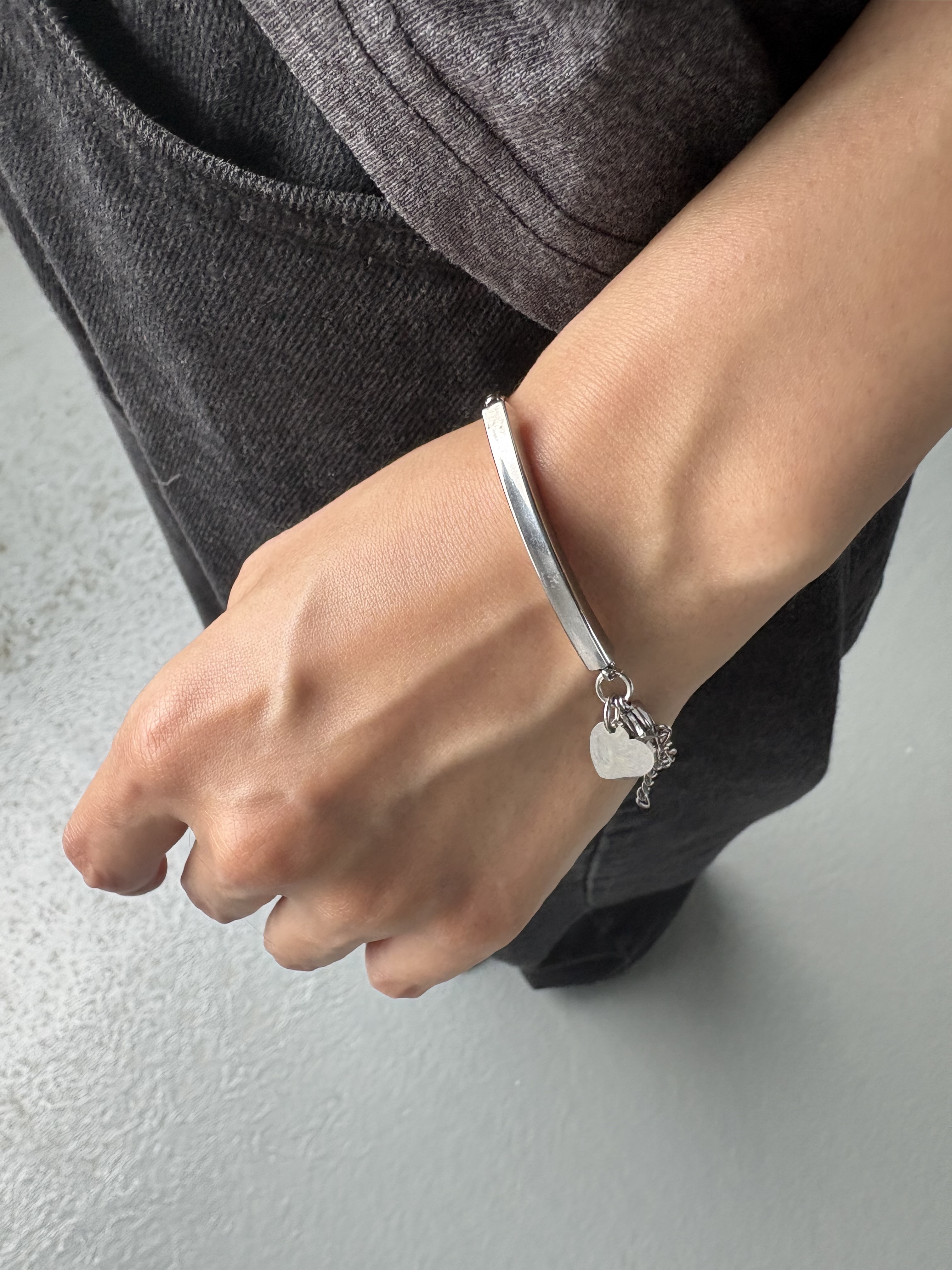 curved heart box bracelet