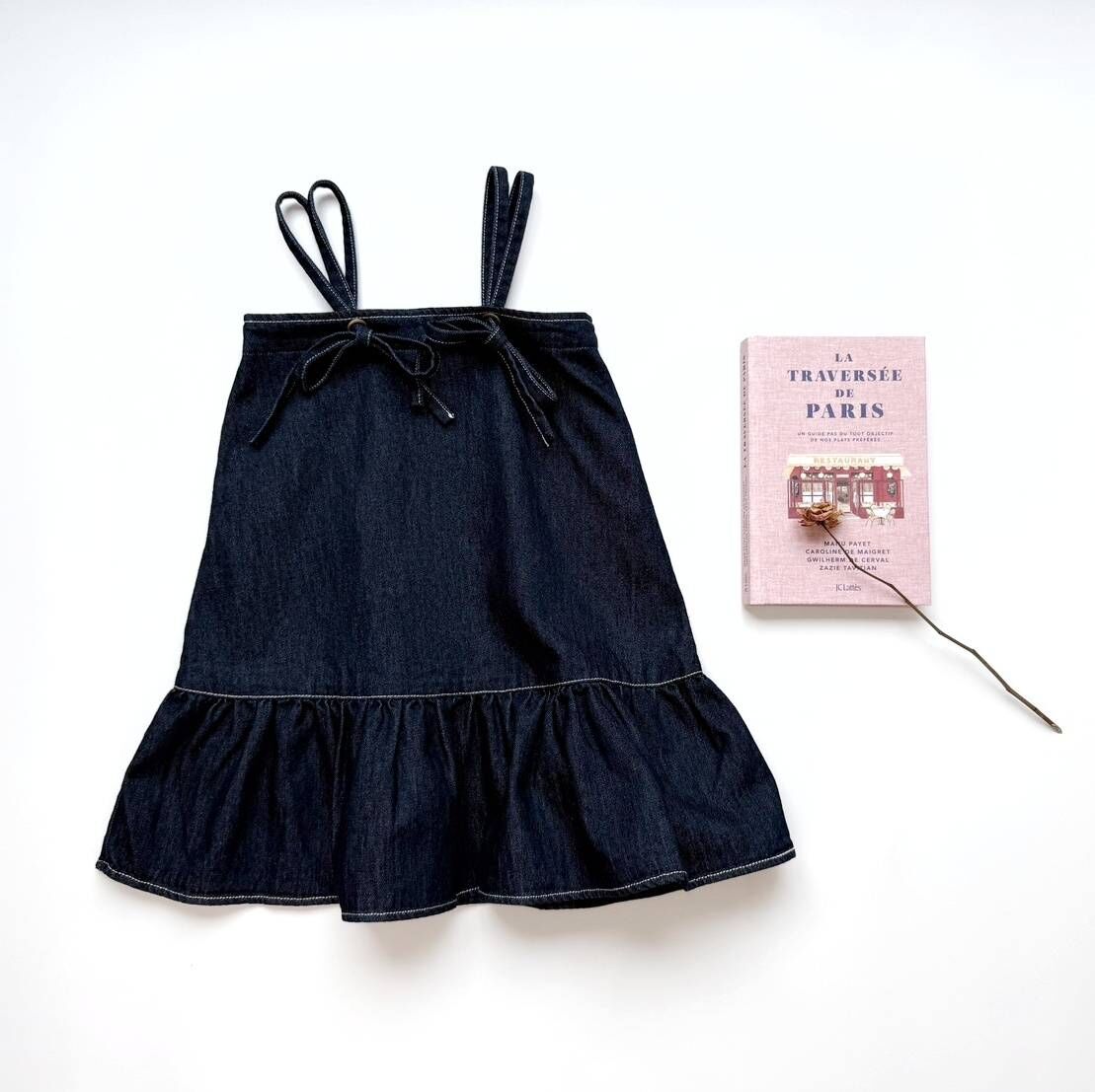 mes kids des fleurs 蝴蝶結細肩帶牛仔洋裝 Bow denim dress - denim