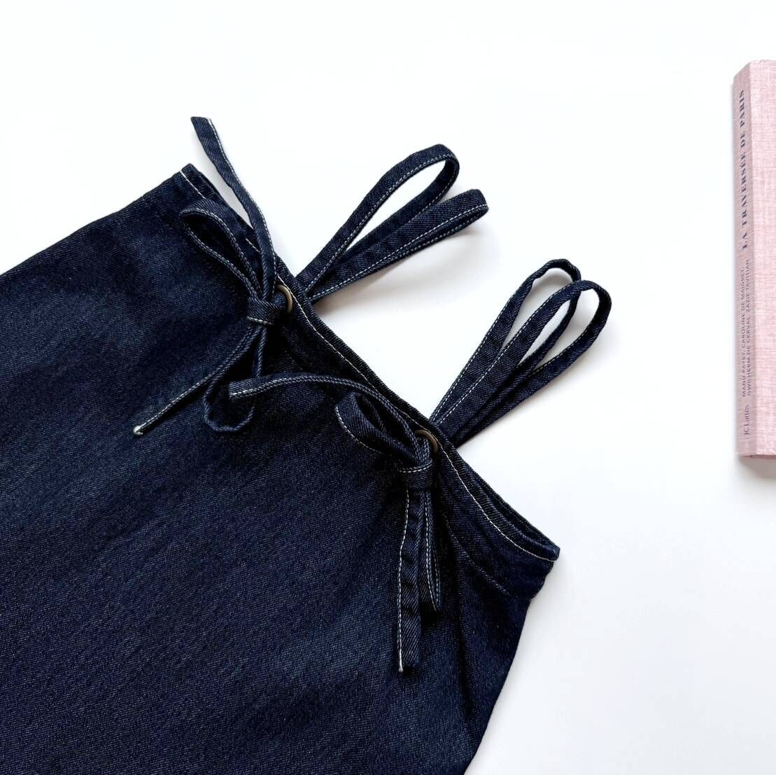 mes kids des fleurs 蝴蝶結細肩帶牛仔洋裝 Bow denim dress - denim