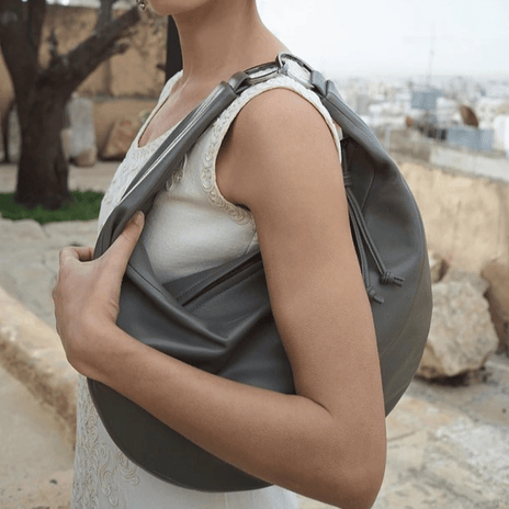 [入code再-$50～13/6連線收單]  Archivepke｜Fling hobo bag [2 colors] 關鍵字：AP71