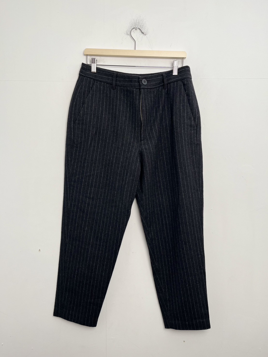 AGNES B. SPORT Grey wool straight leg pants SIZE 40