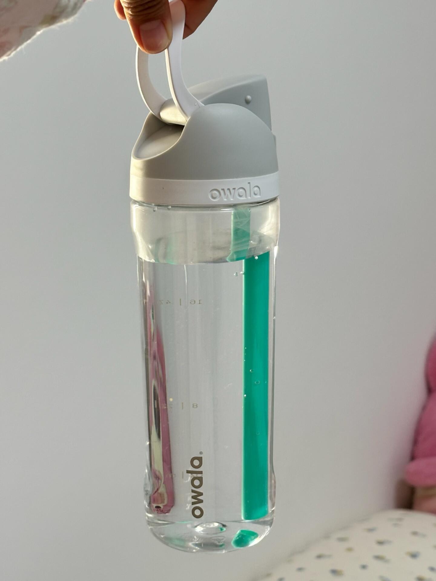 【預購】美國 Owala FreeSip 透明杯 Clear Tritan Plastic Water Bottle 吸管 運動水壺 25oz 740ml 多色可選