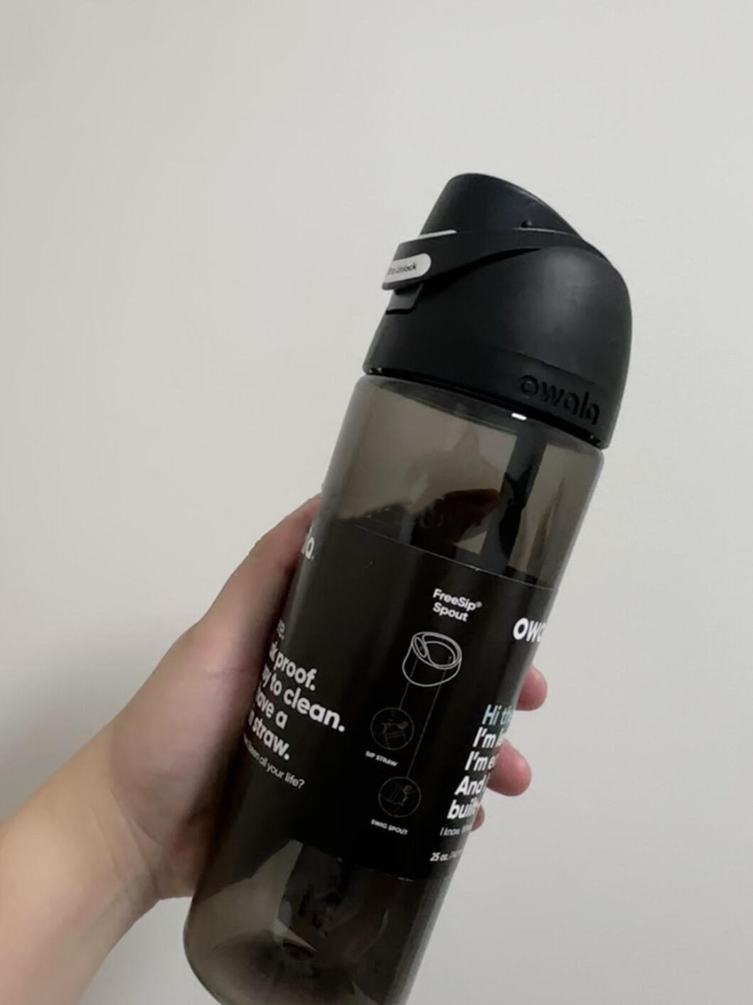 【預購】美國 Owala FreeSip 透明杯 Clear Tritan Plastic Water Bottle 吸管 運動水壺 25oz 740ml 多色可選